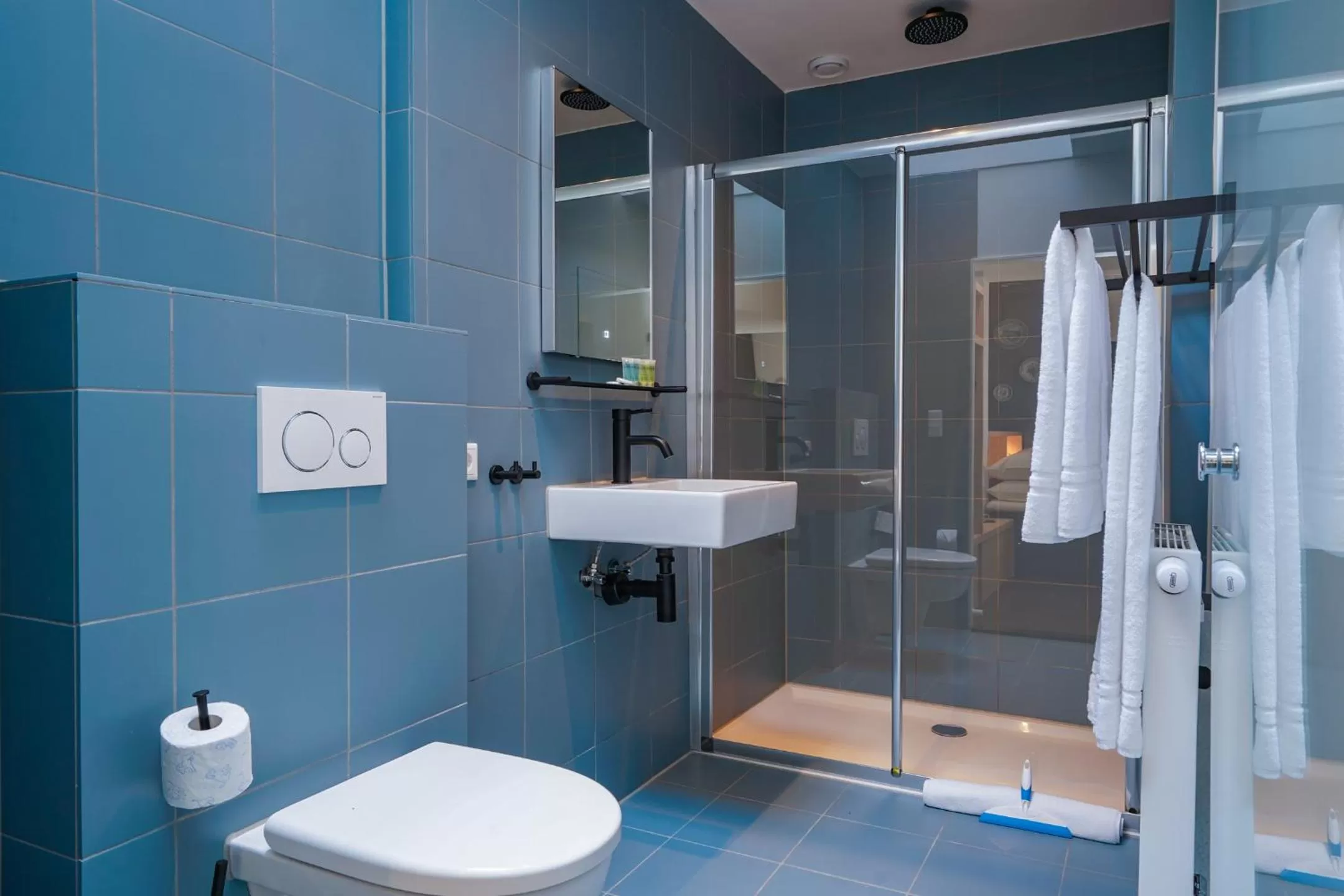 Bathroom in Amistad hotel