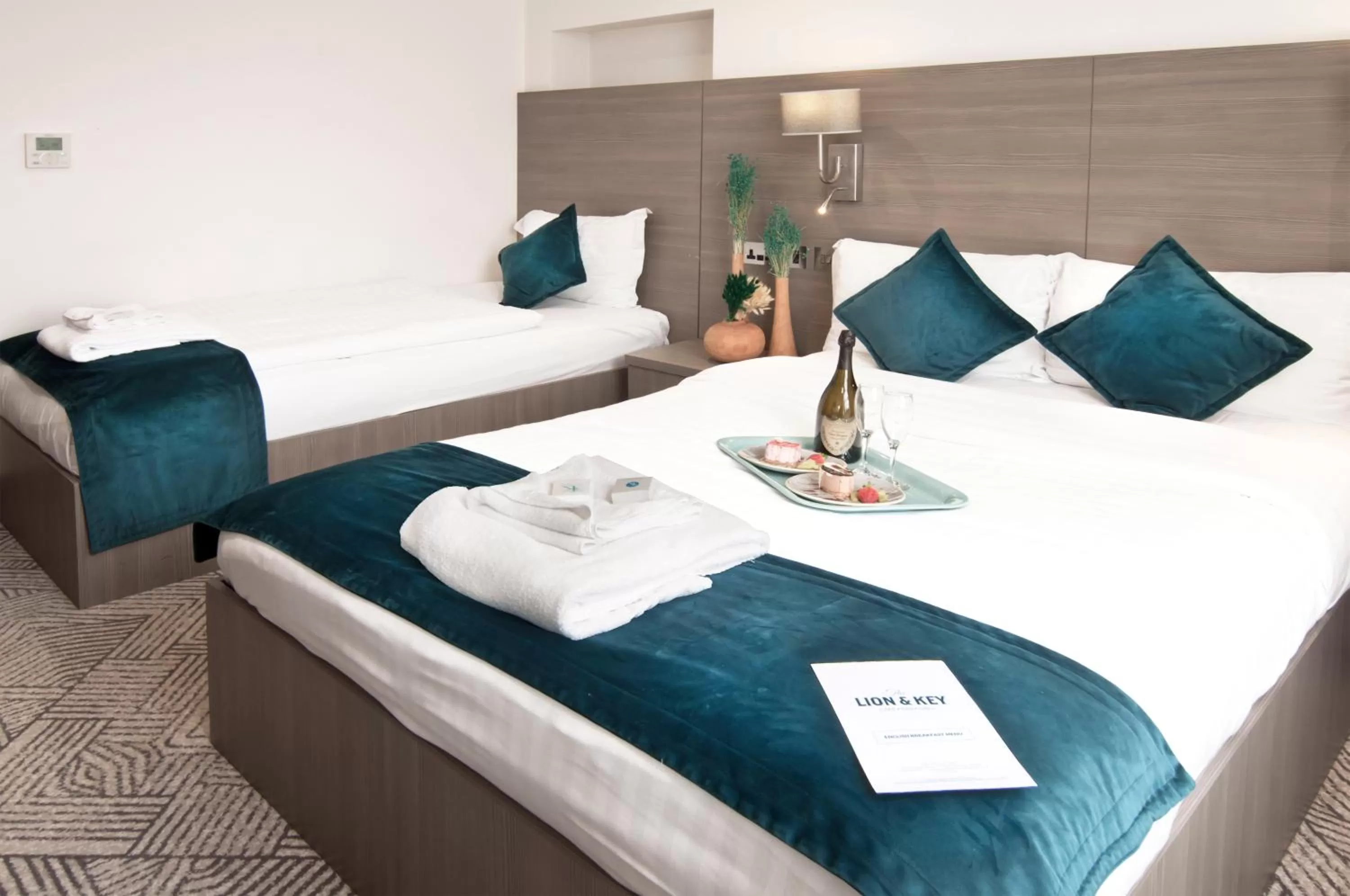 Bed in The Lion & Key Hotel