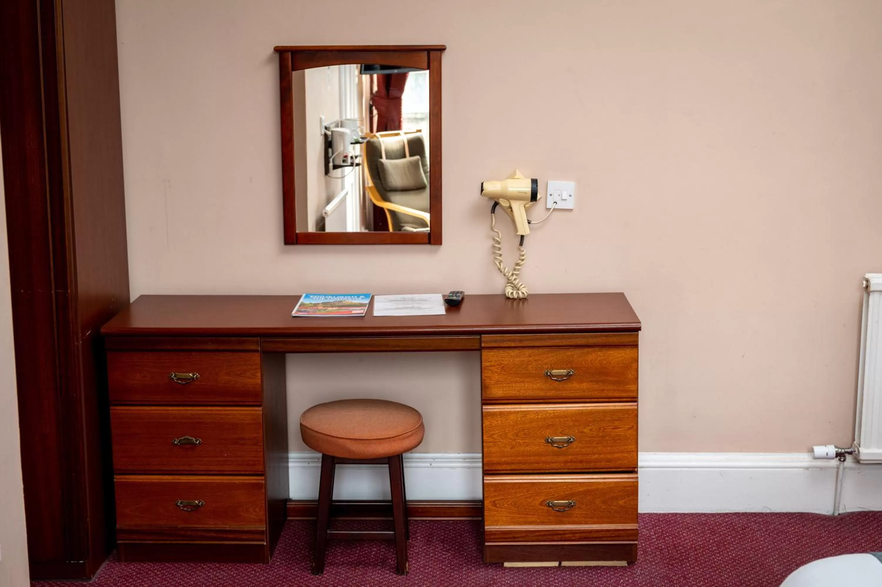 Edinburgh Whisky House Hotel