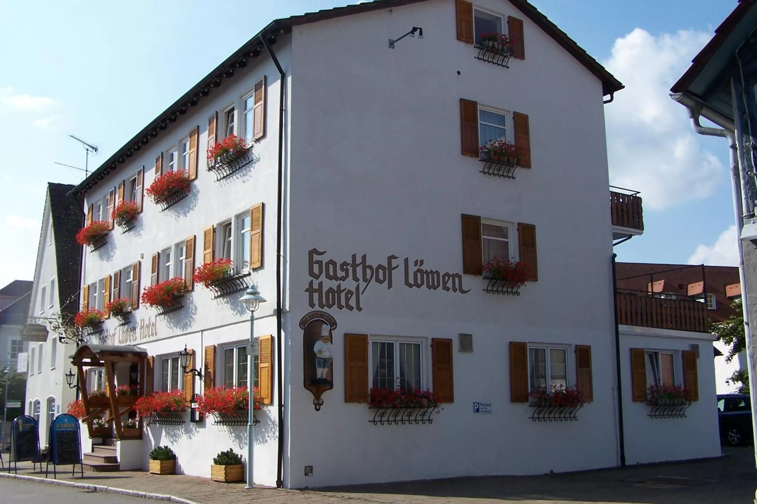 Facade/entrance in Gasthof Hotel Löwen