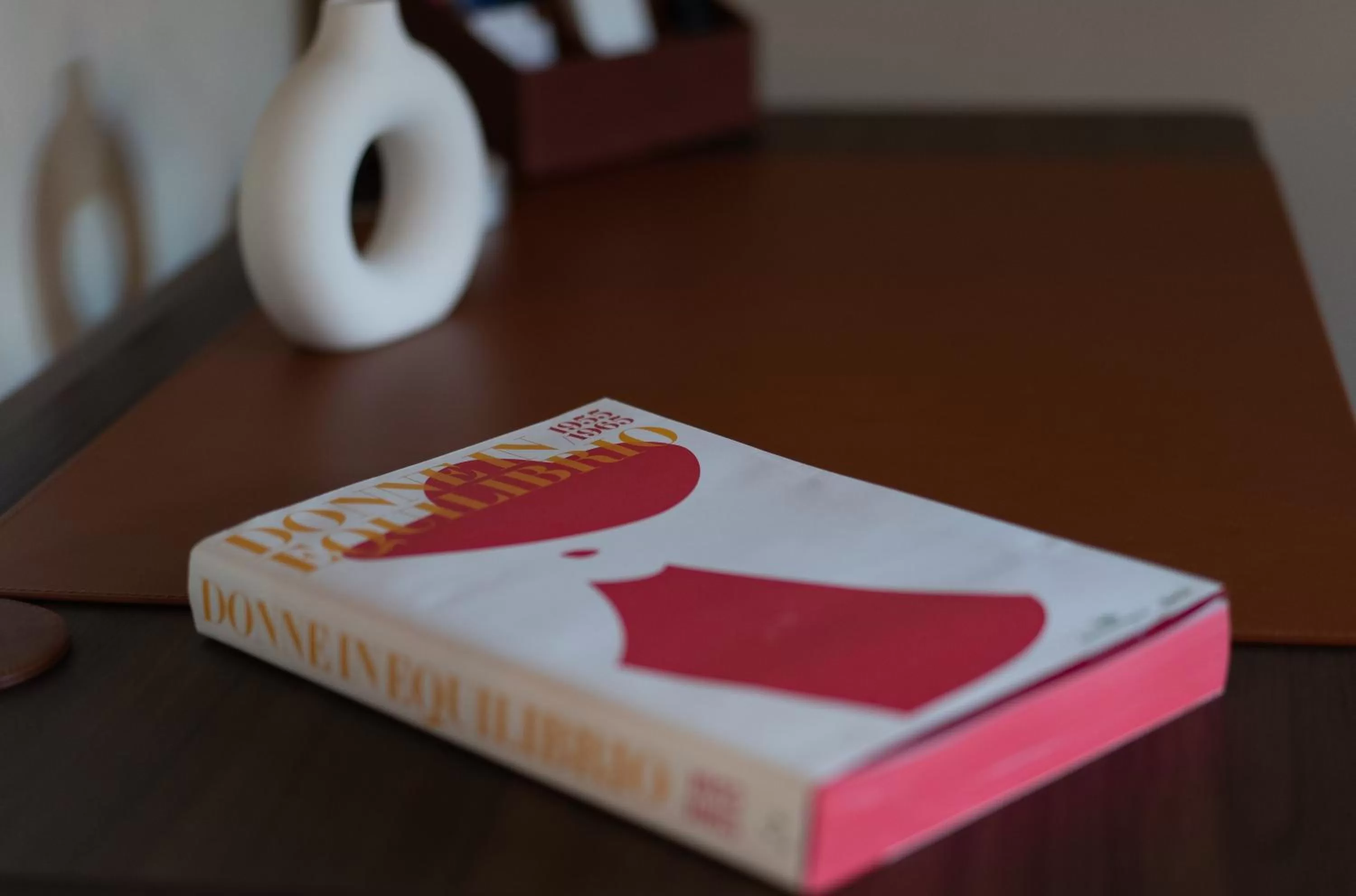 Library in Dimora Le Torri - Boutique Luxury Suites in Florence Historic Centre - Adults Only