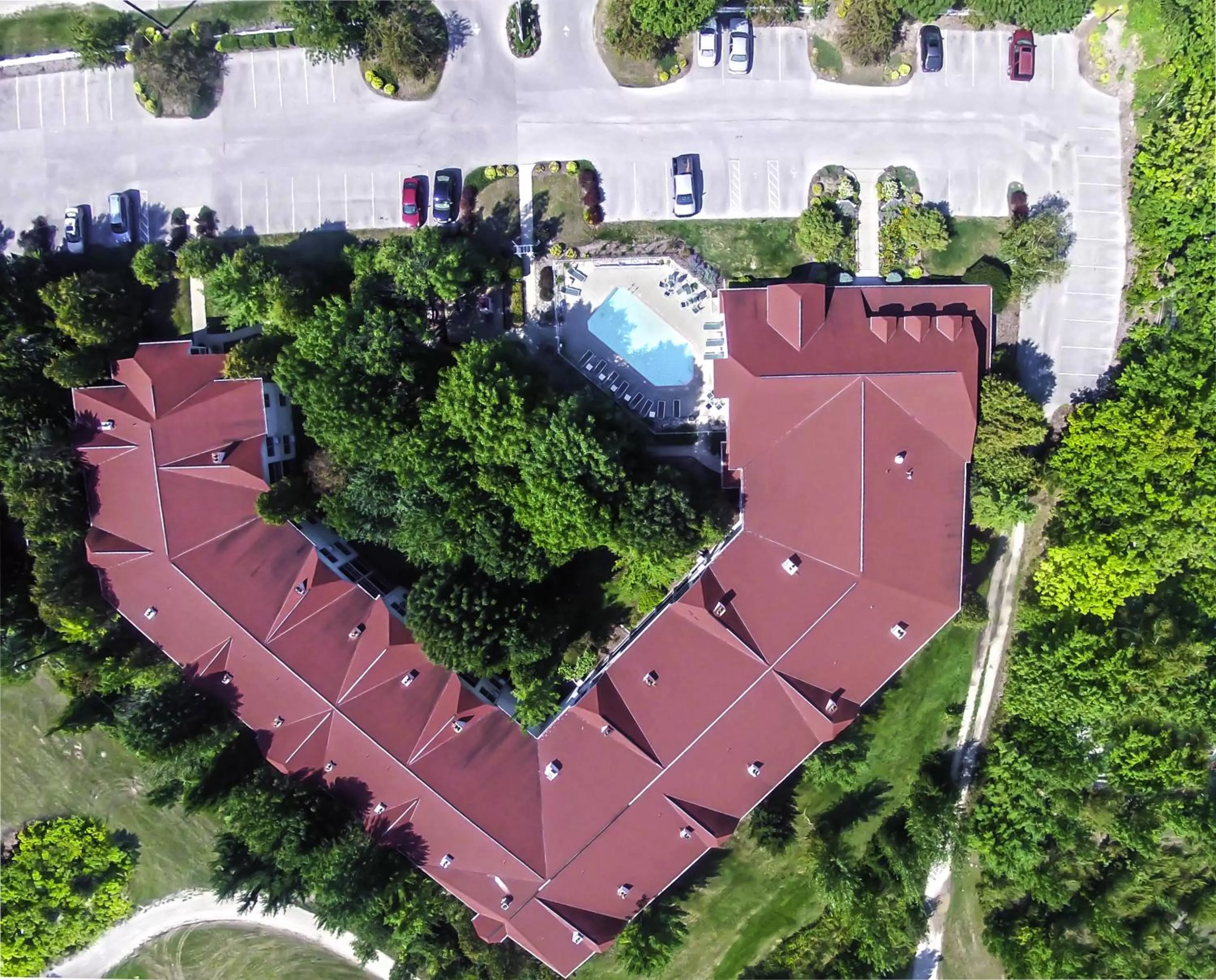 Day, Bird's-eye View in High Point Inn