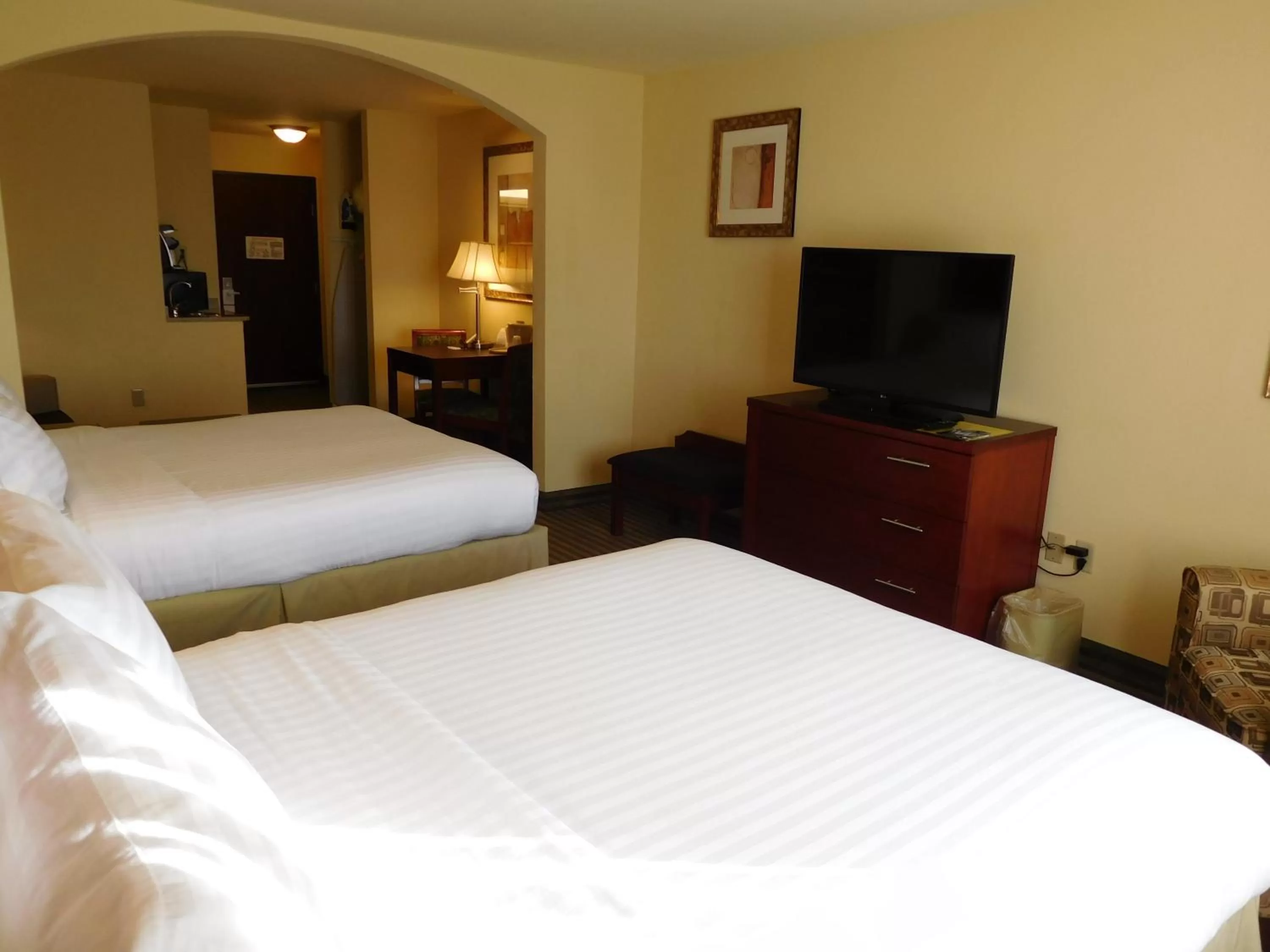 Bedroom, Bed in Holiday Inn Express Ponca City by IHG