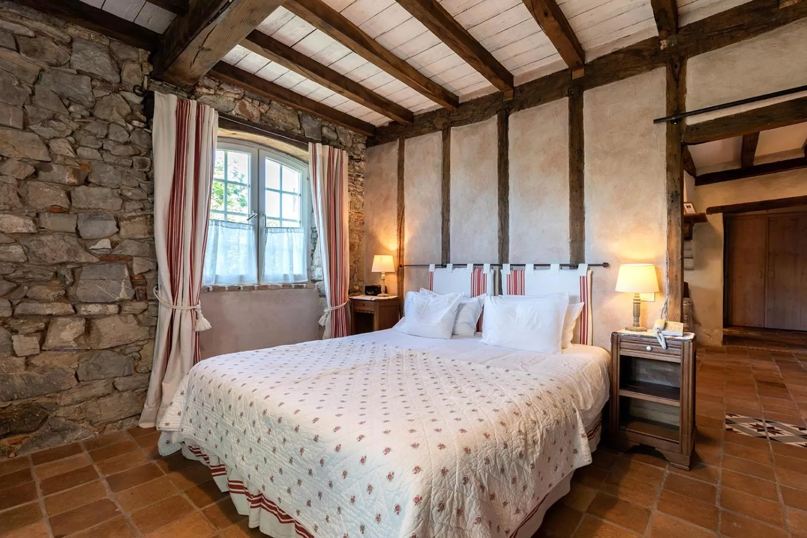 Bedroom, Bed in Domaine de Bassilour