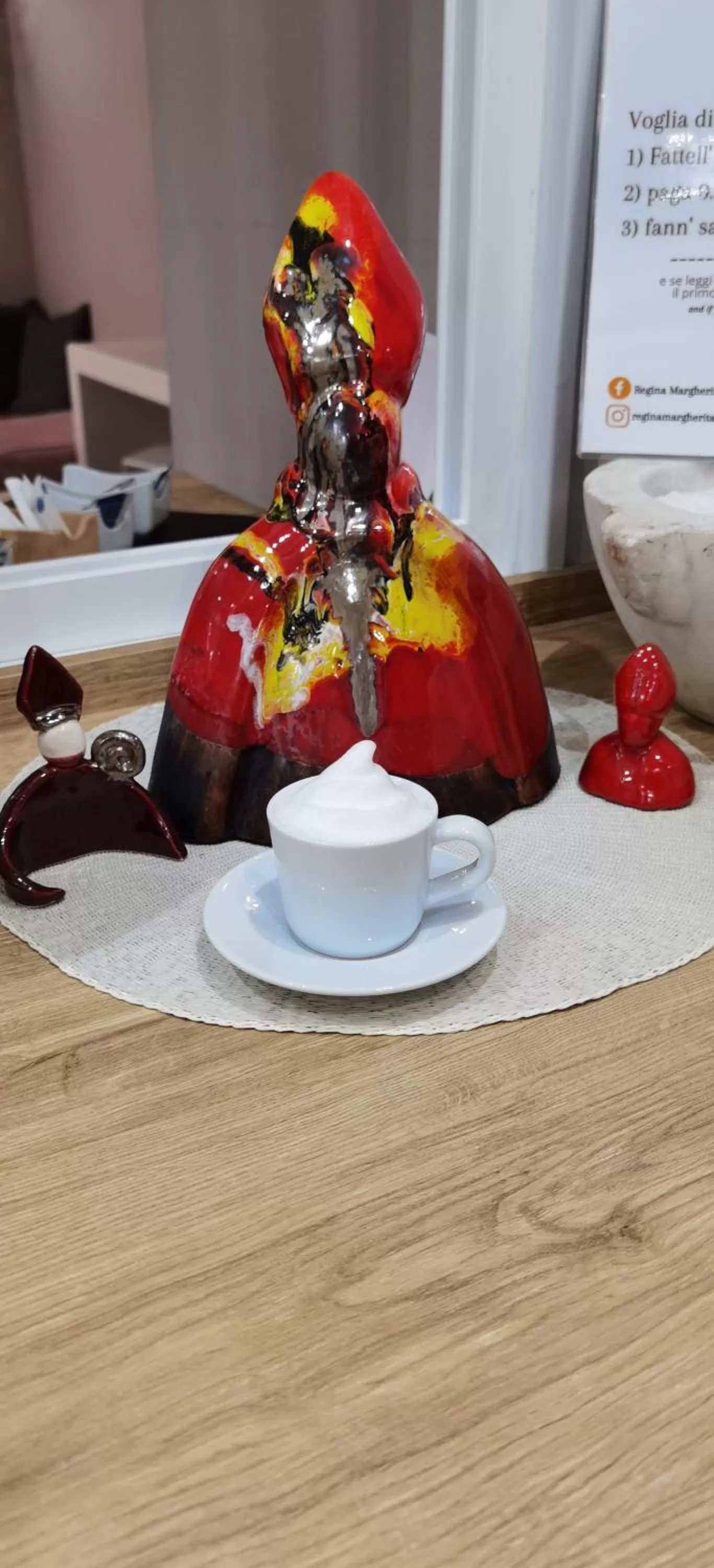 Food and drinks in Regina Margherita Suite