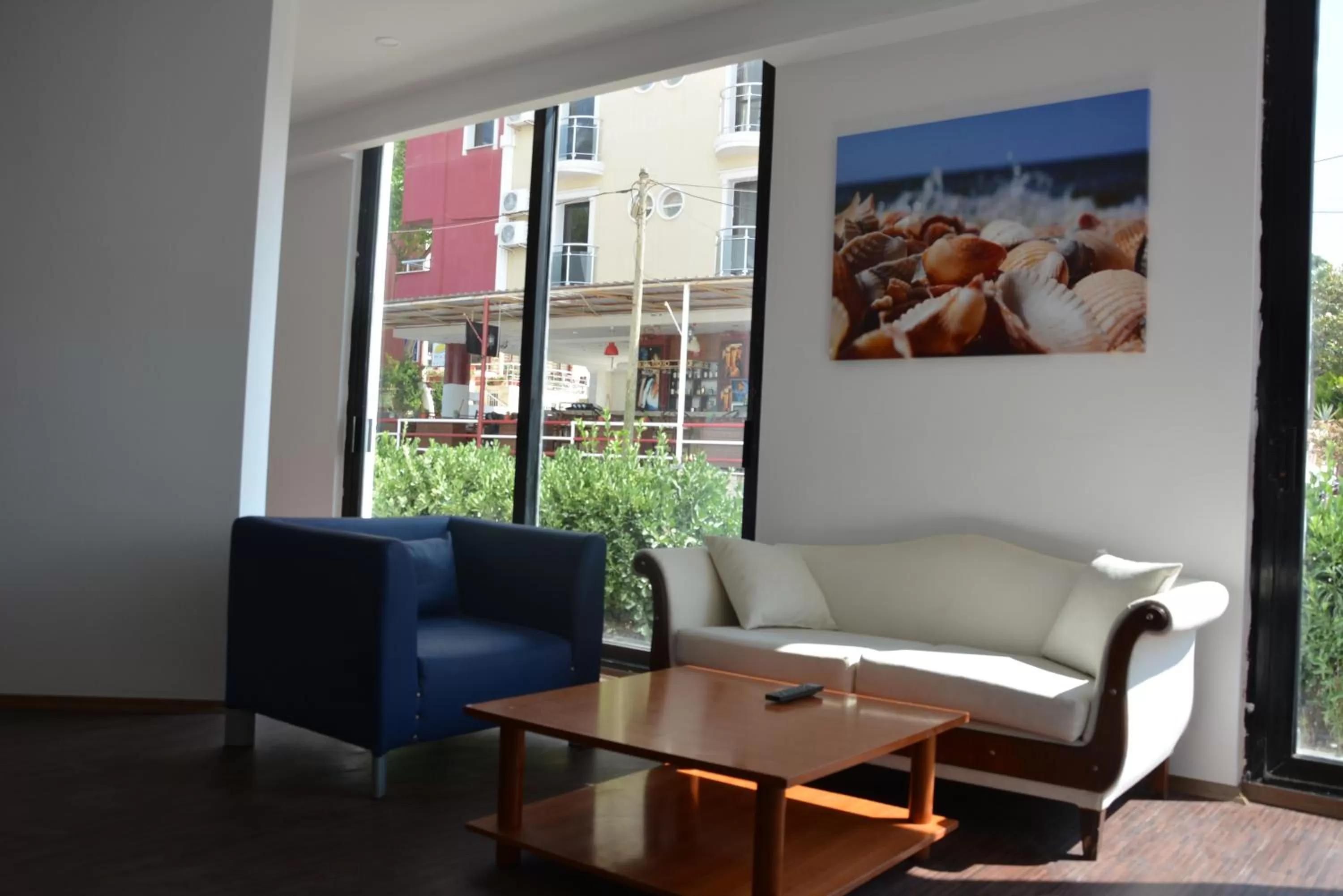 Seating area, Lounge/Bar in Asena Hotel