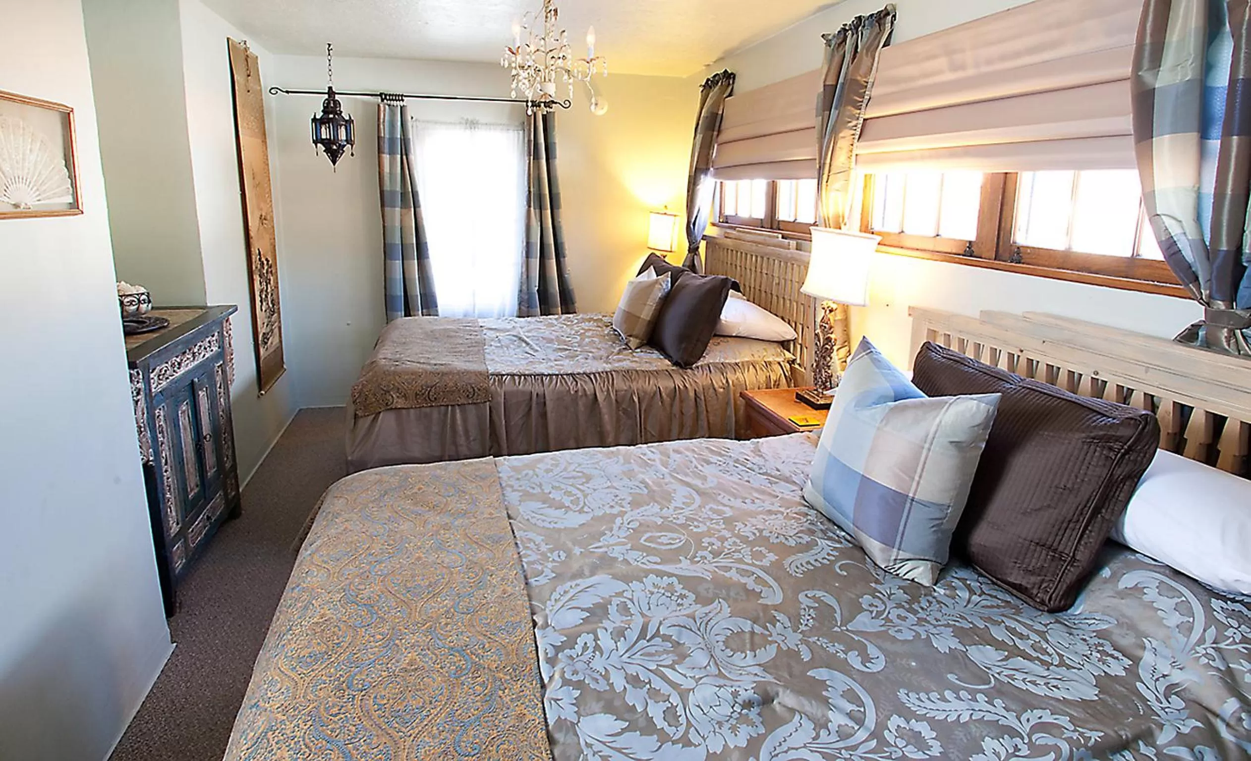 Bedroom, Bed in Casa de Tres Lunas/House of Three Moons