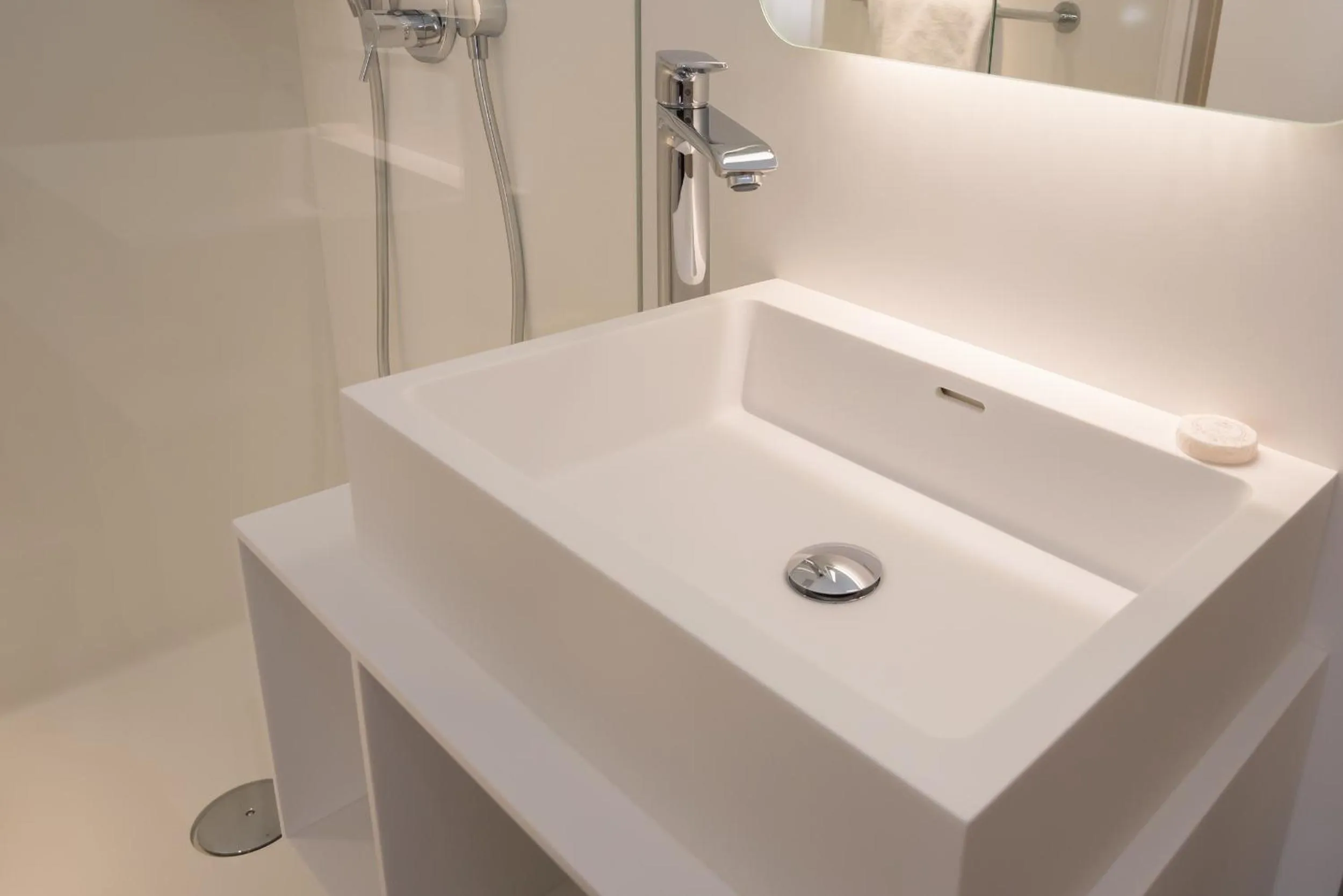 Bathroom in Hotel America