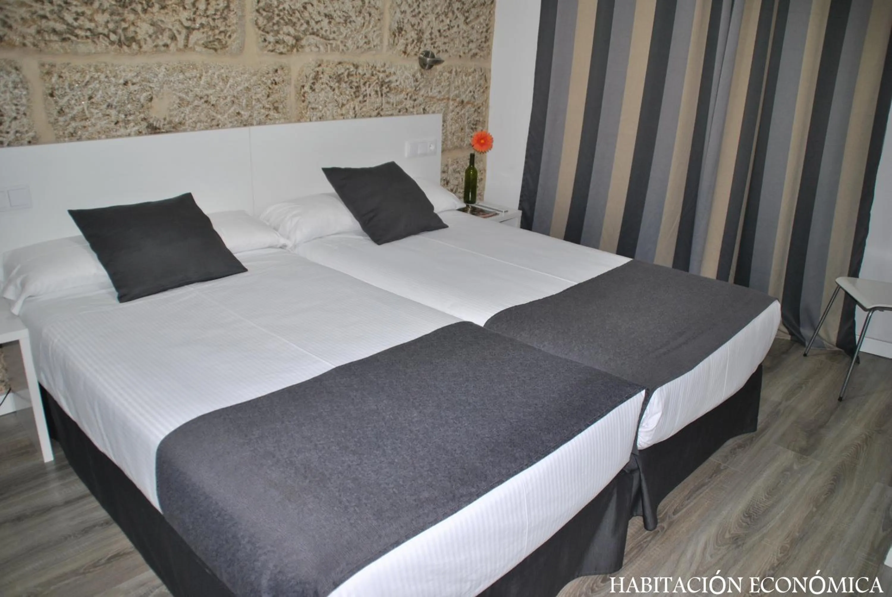 Bed in Hotel Junquera
