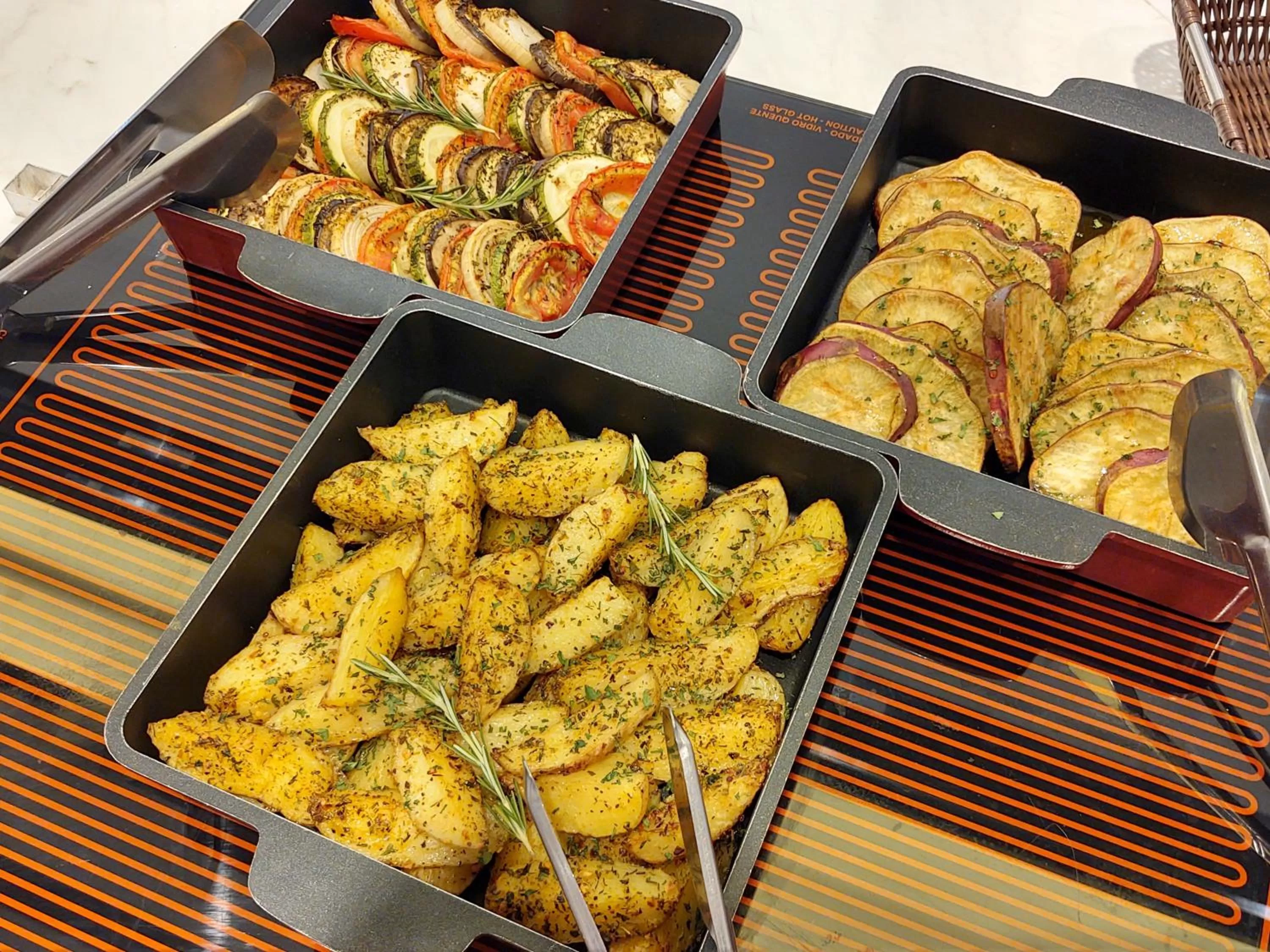 Restaurant/places to eat in Lets Idea Brasília Hotel