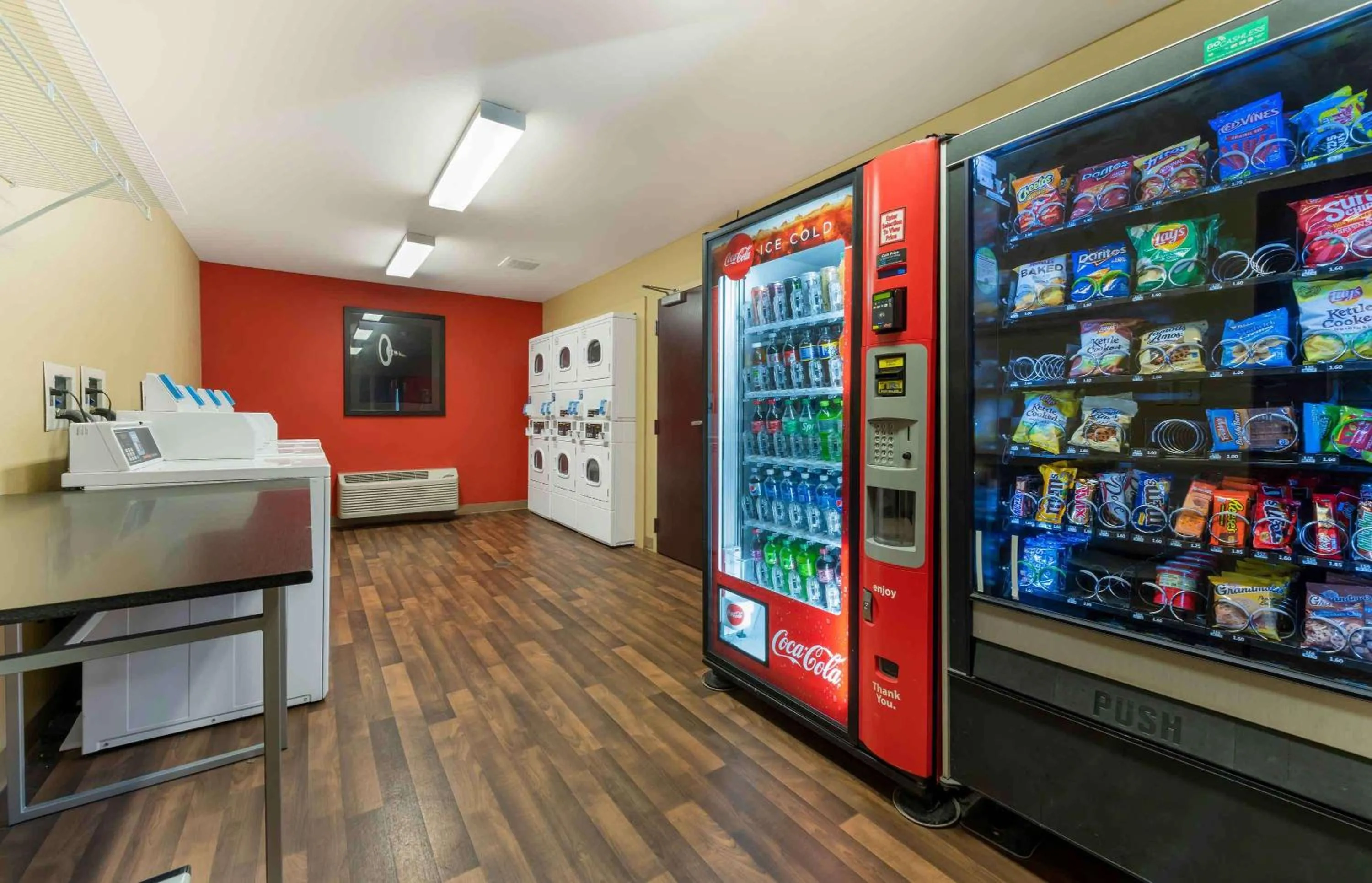 vending machine in MainStay Suites Rochester South Mayo Clinic