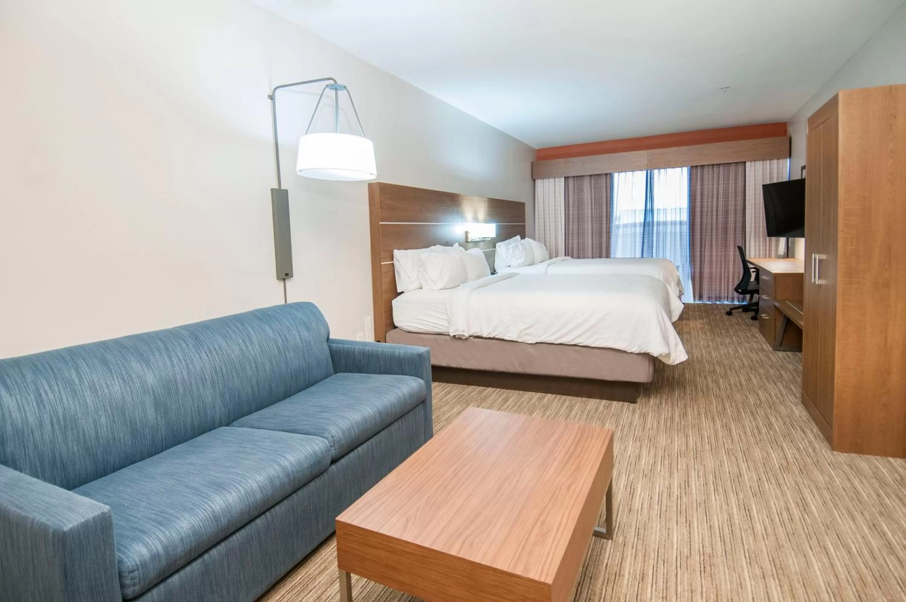 Photo of the whole room, Bed in Holiday Inn Express Hotel & Suites Biloxi- Ocean Springs by IHG