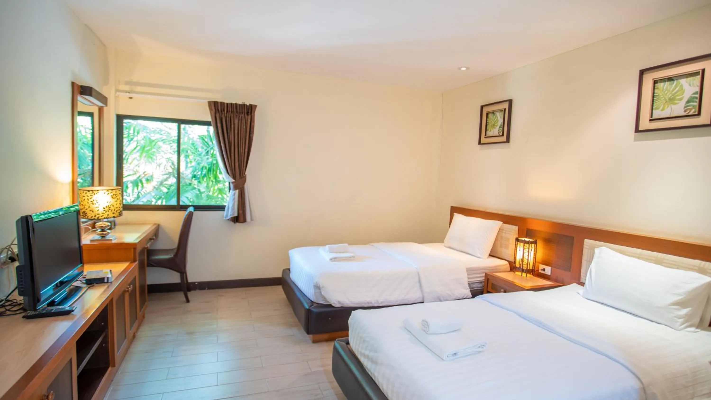 Bed in Chawalun Resort