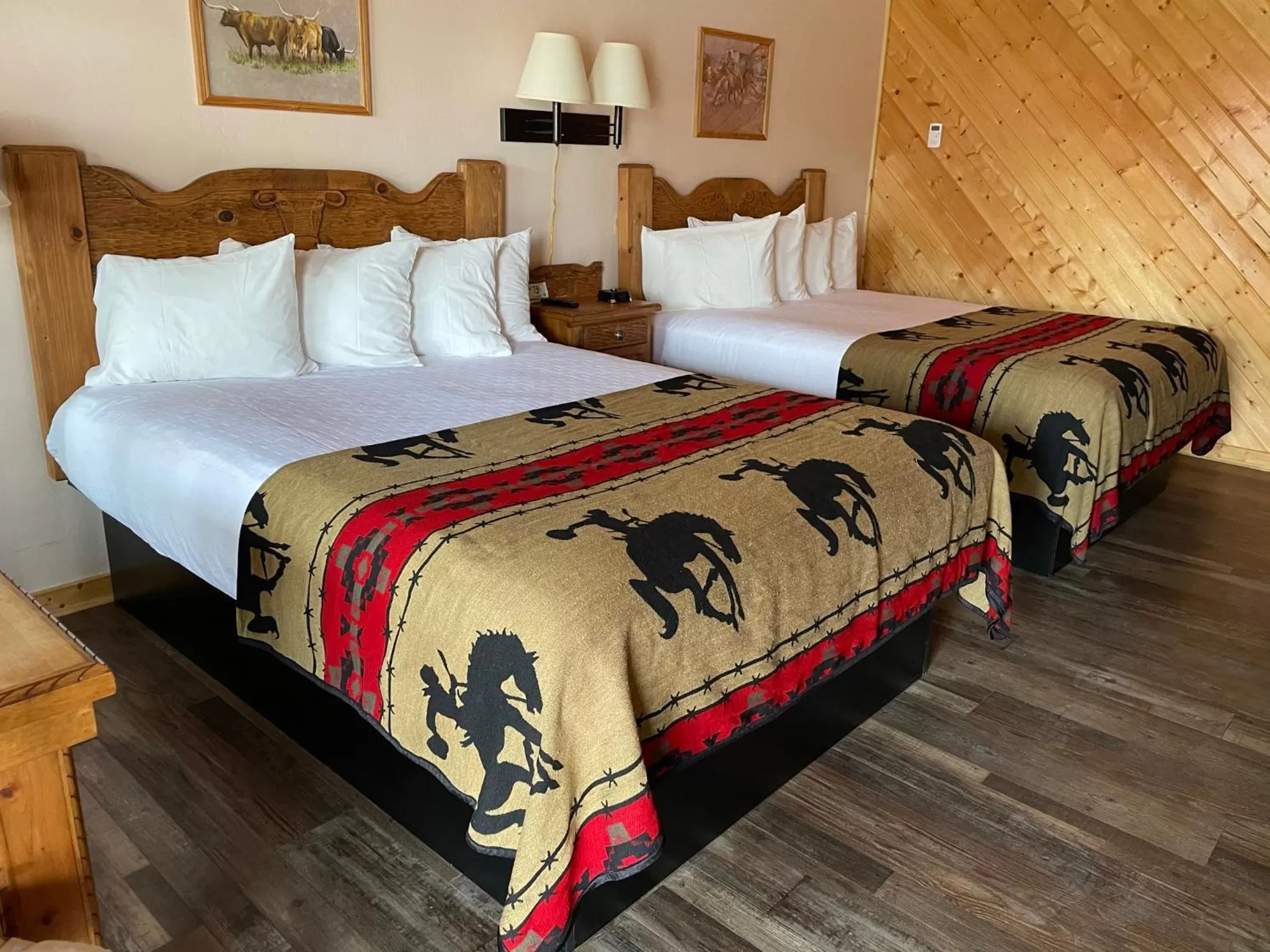 Bed in The Longhorn Ranch Resort Lodge & RV Park