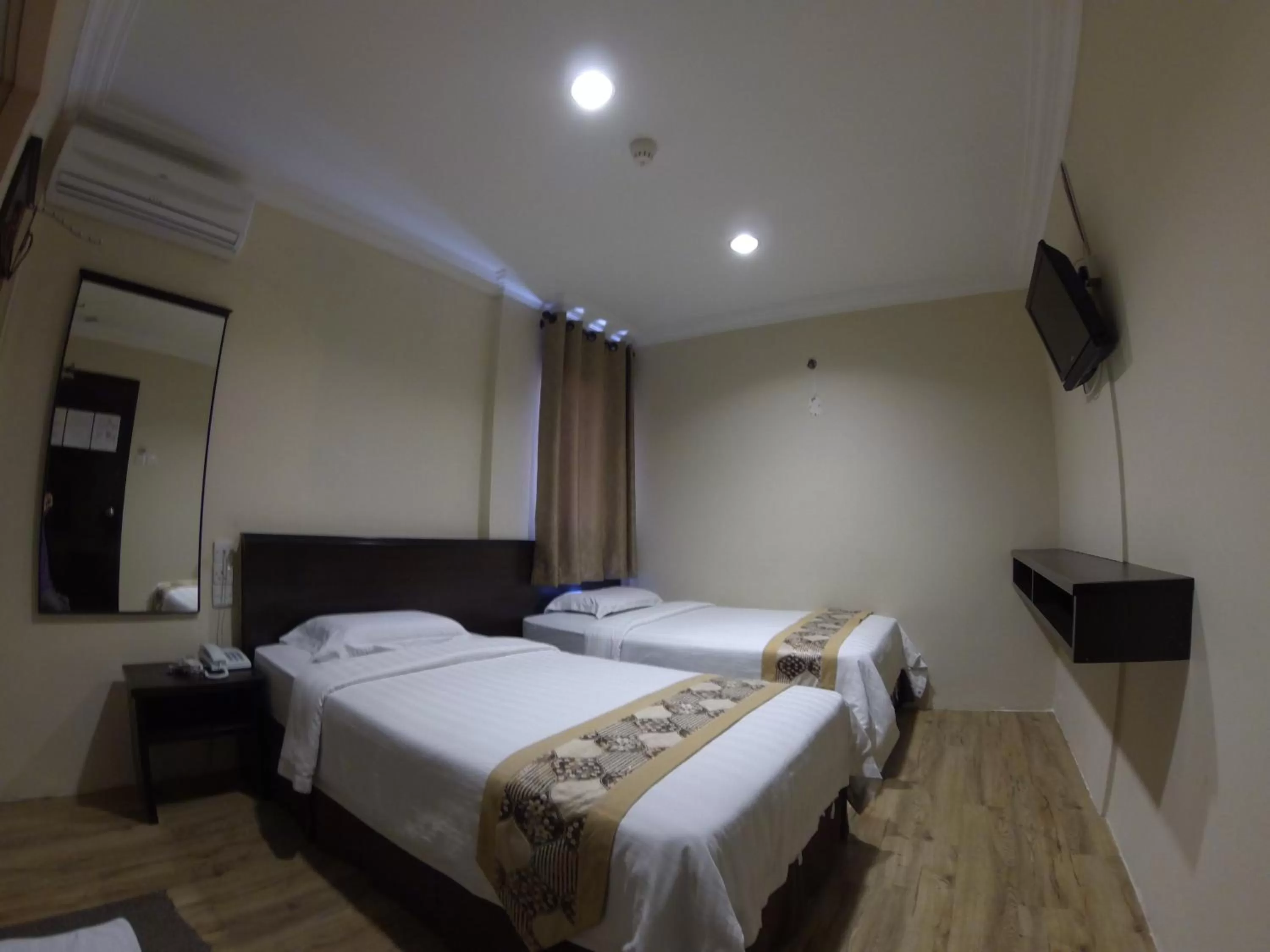 Bed in Hotel Kinabalu