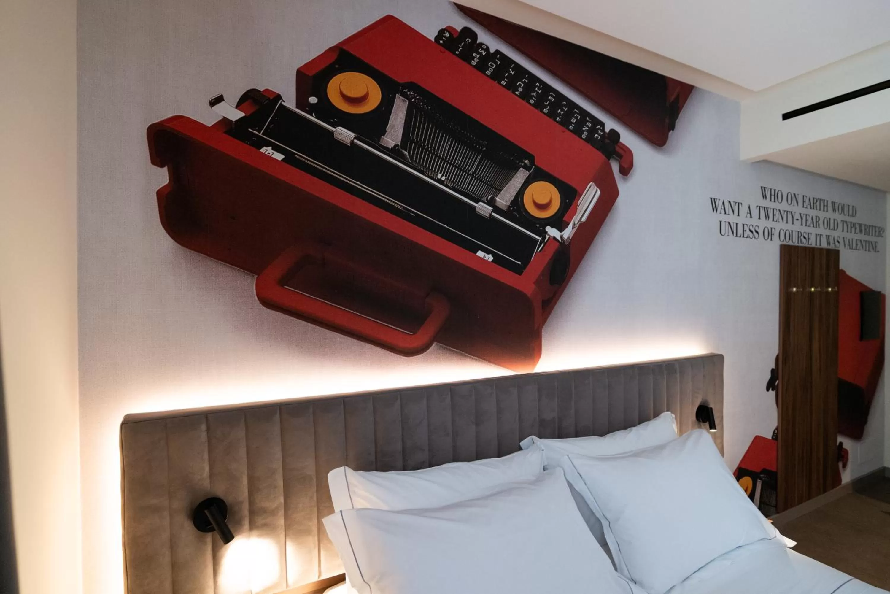 Decorative detail, Bed in 3T Boutique Hotel