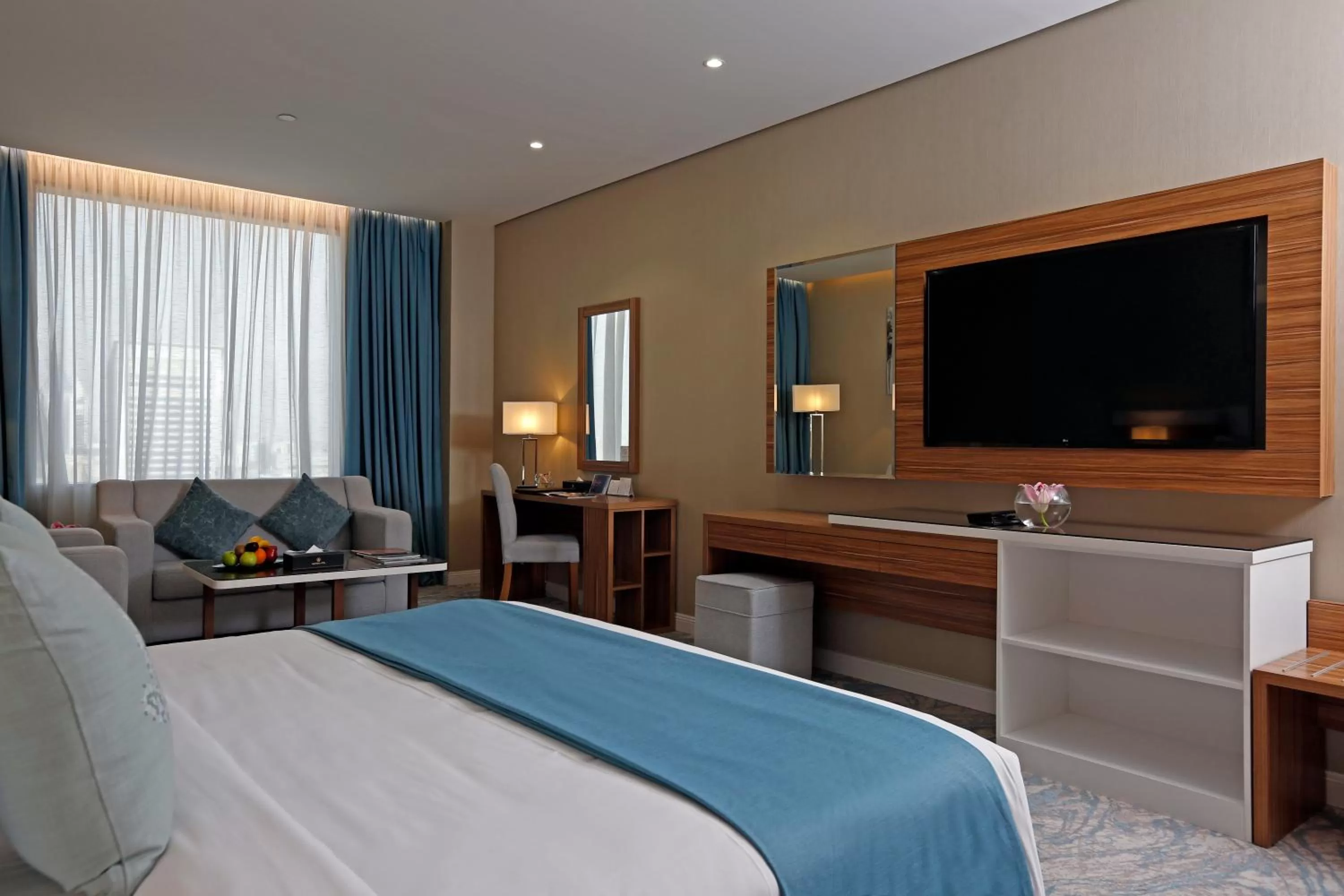 Bedroom, Bed in Cantonal Hotel by Warwick