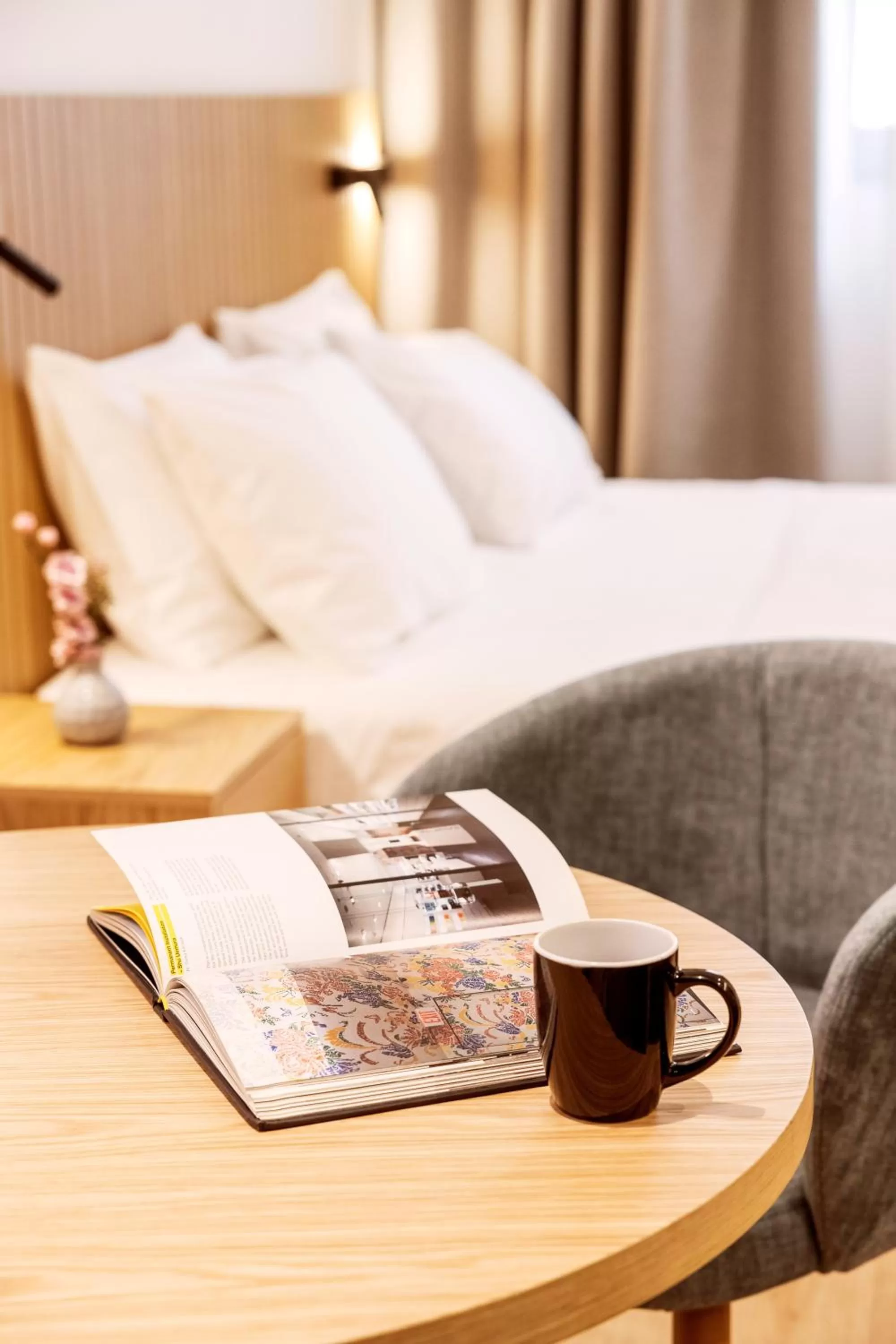 Bed in DAYS City Suites Athens