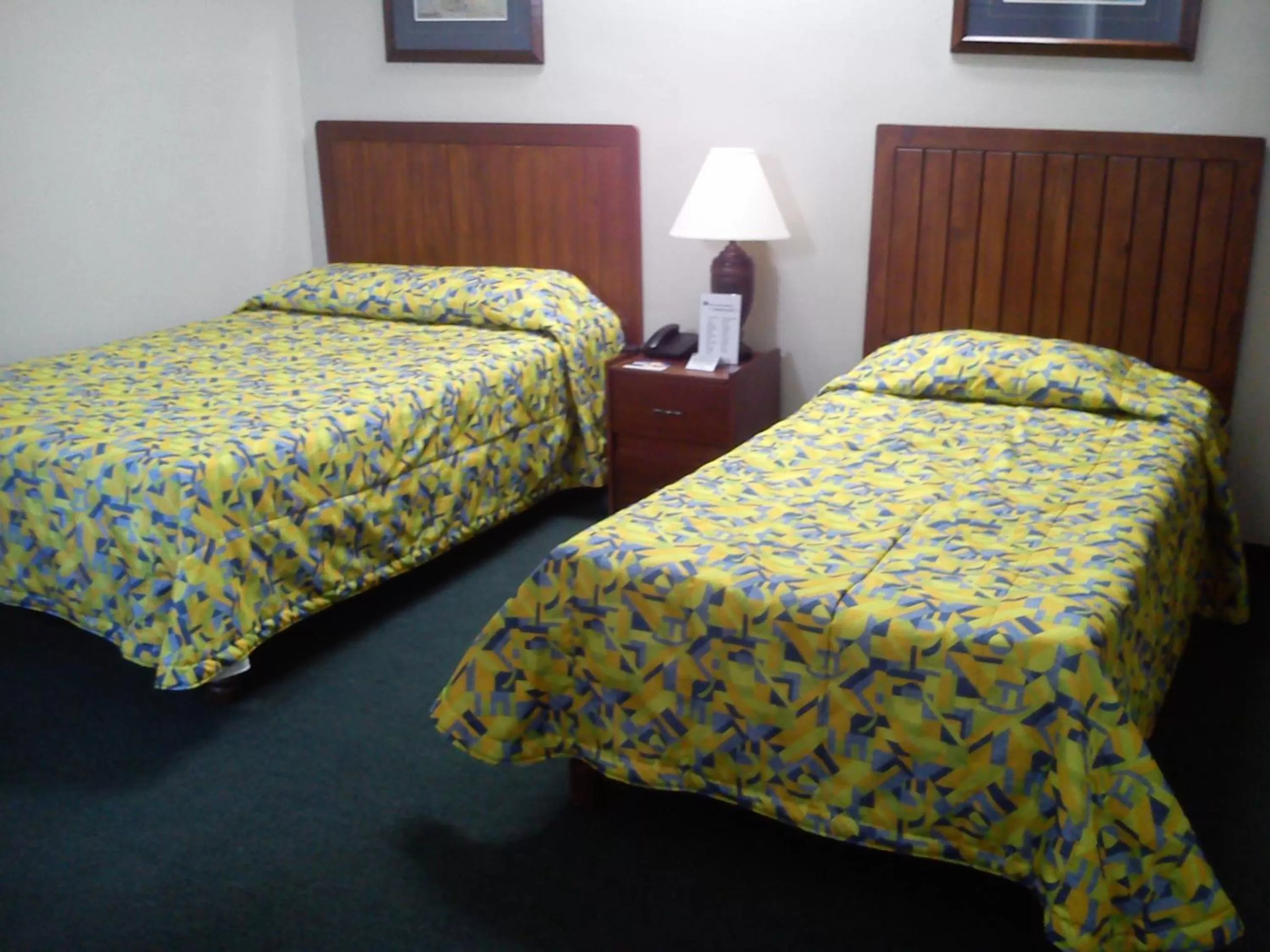 Bed in Hotel Fiesta Versalles