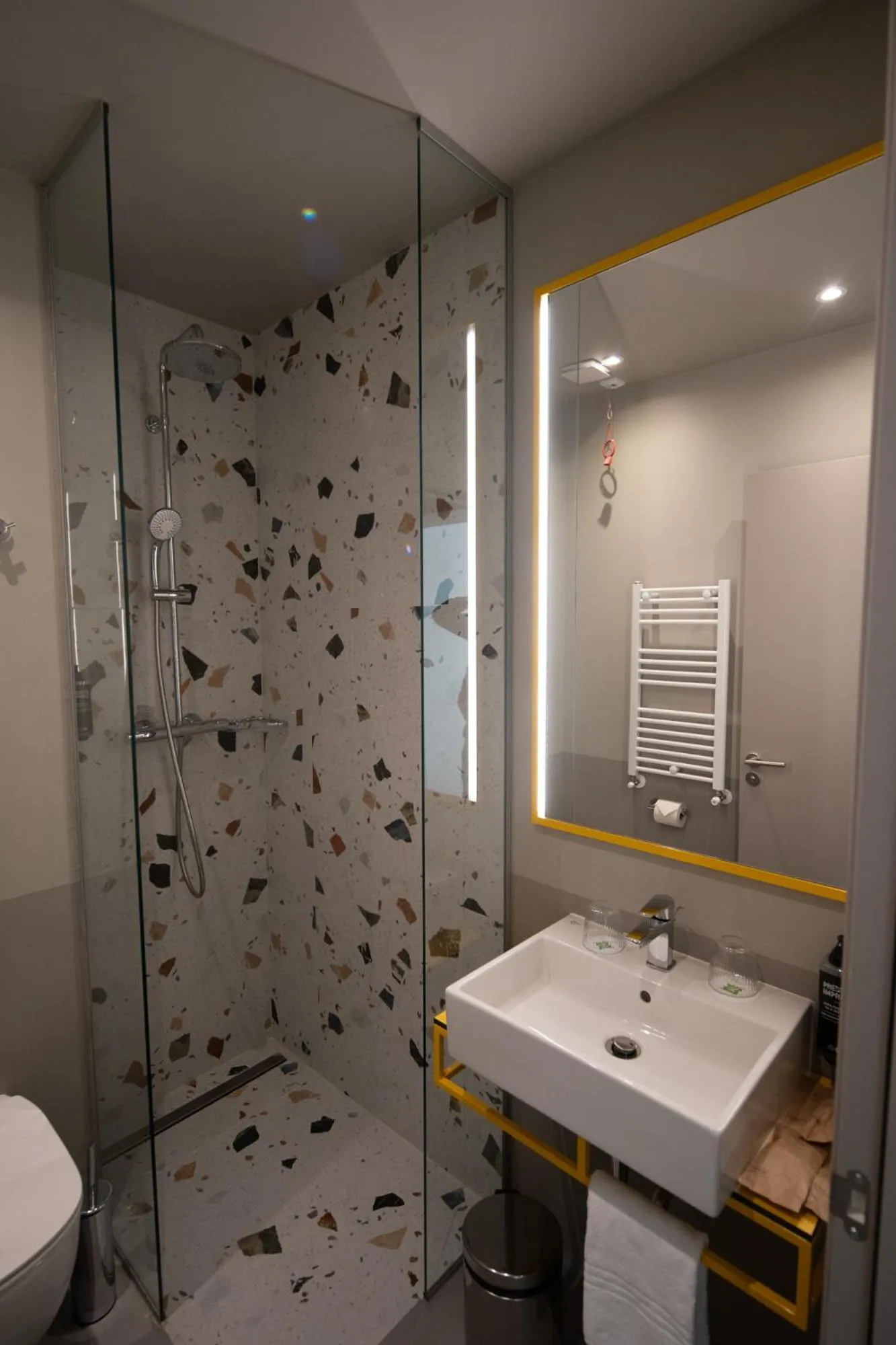 Bathroom in Ibis Styles Sibiu Arsenal