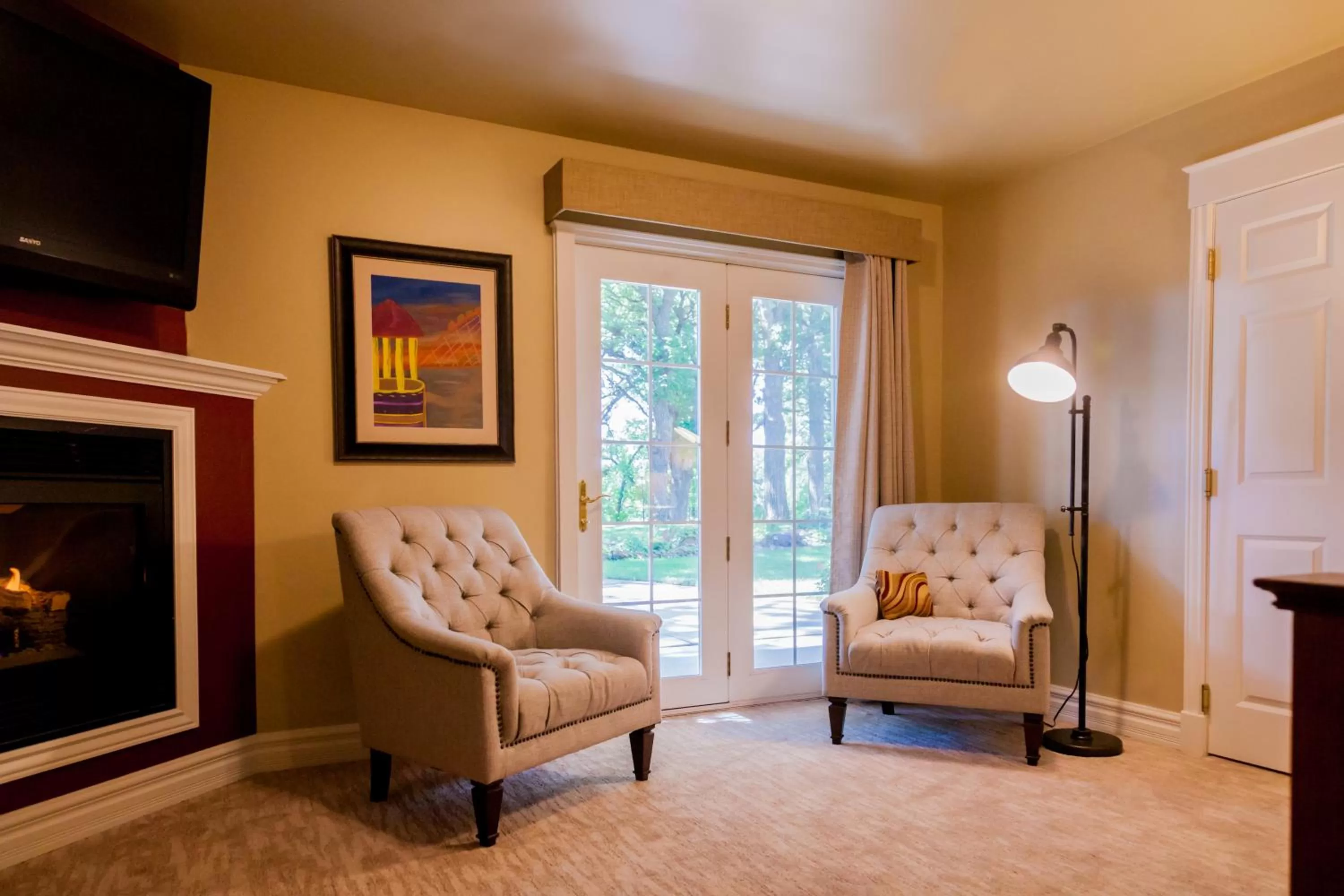 Photo of the whole room, Seating Area in The Oakwood Inn