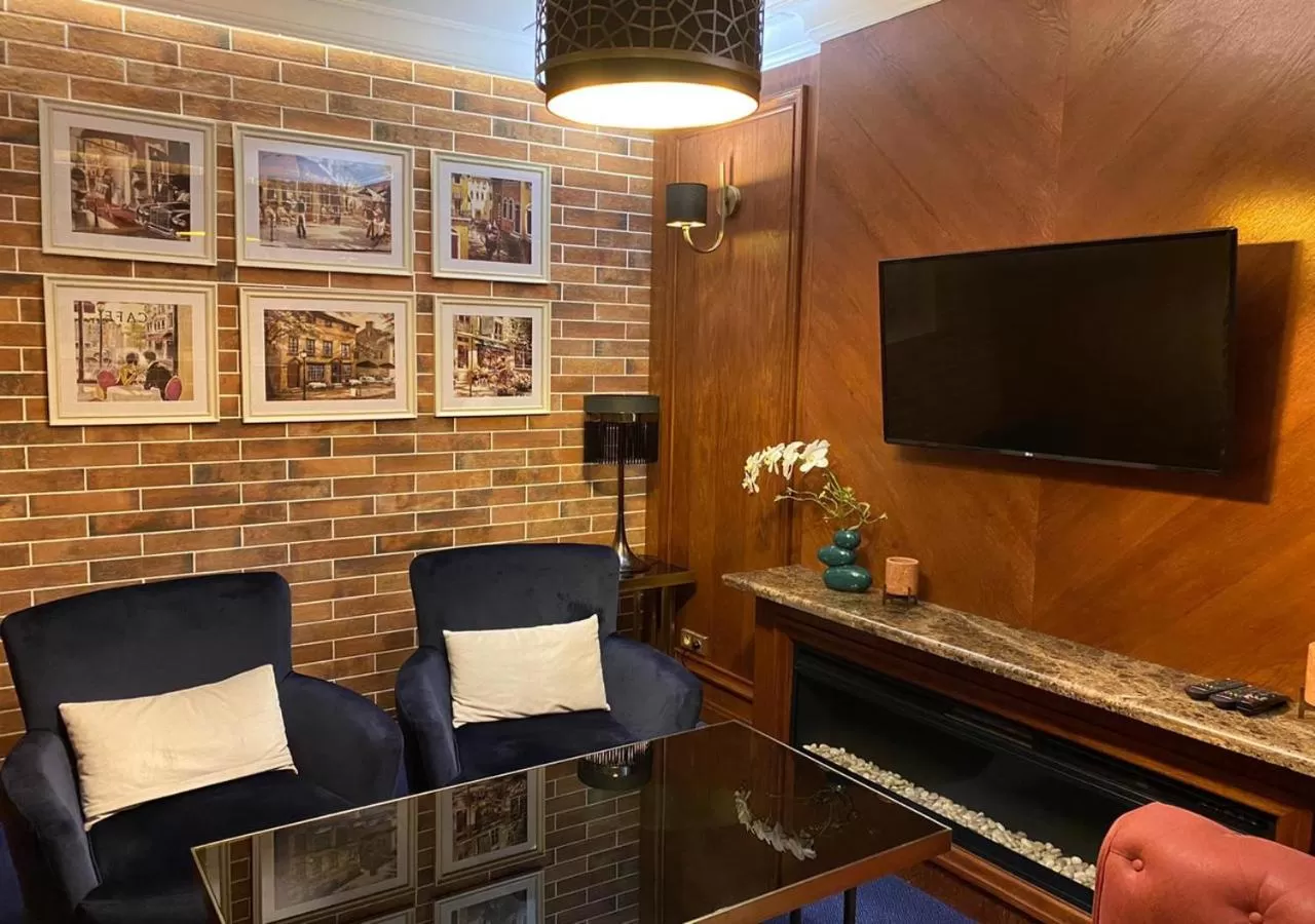 Restaurant/places to eat in Boutique Hotel Kaspi