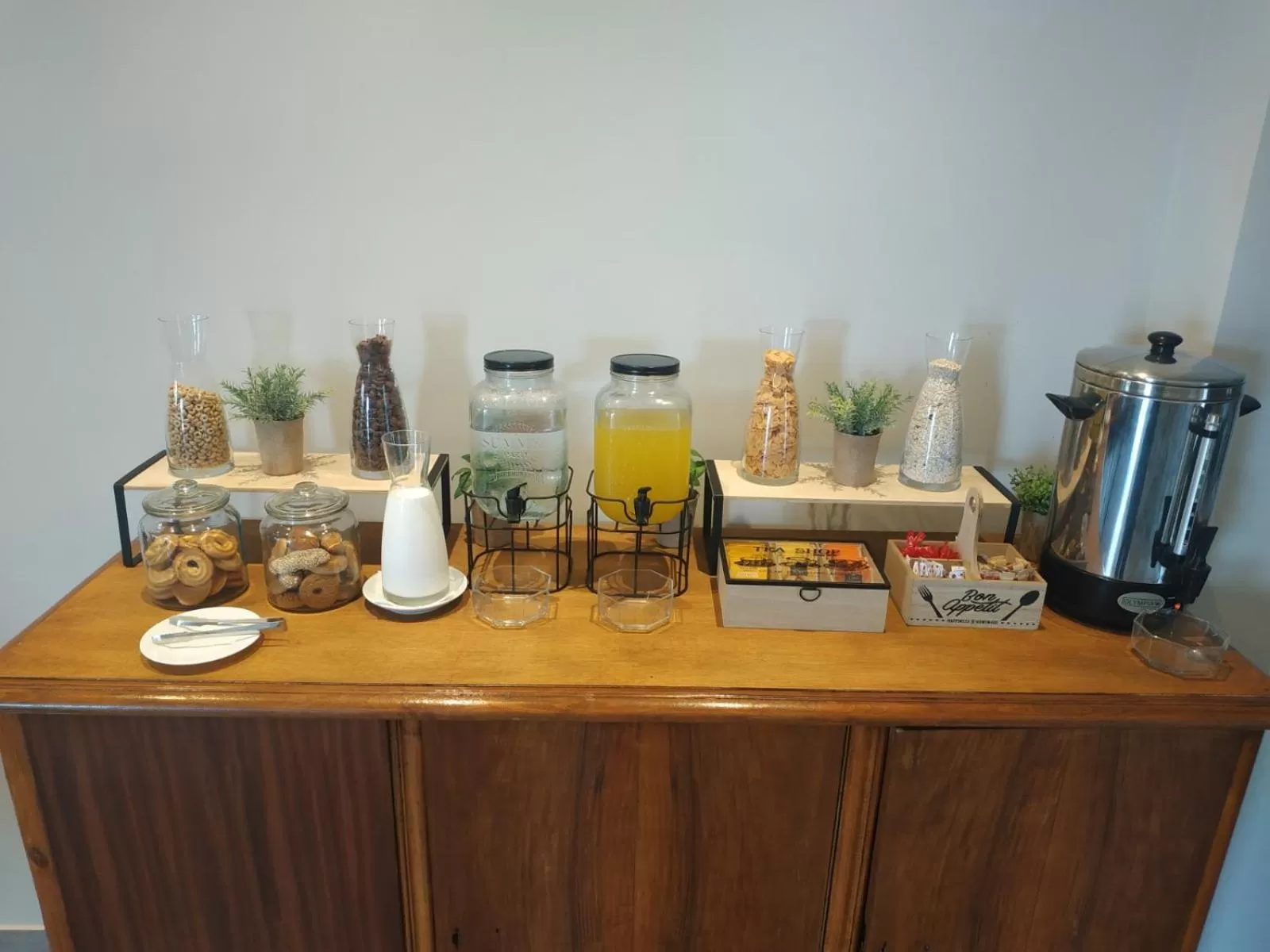 Buffet breakfast in Evita's Resort