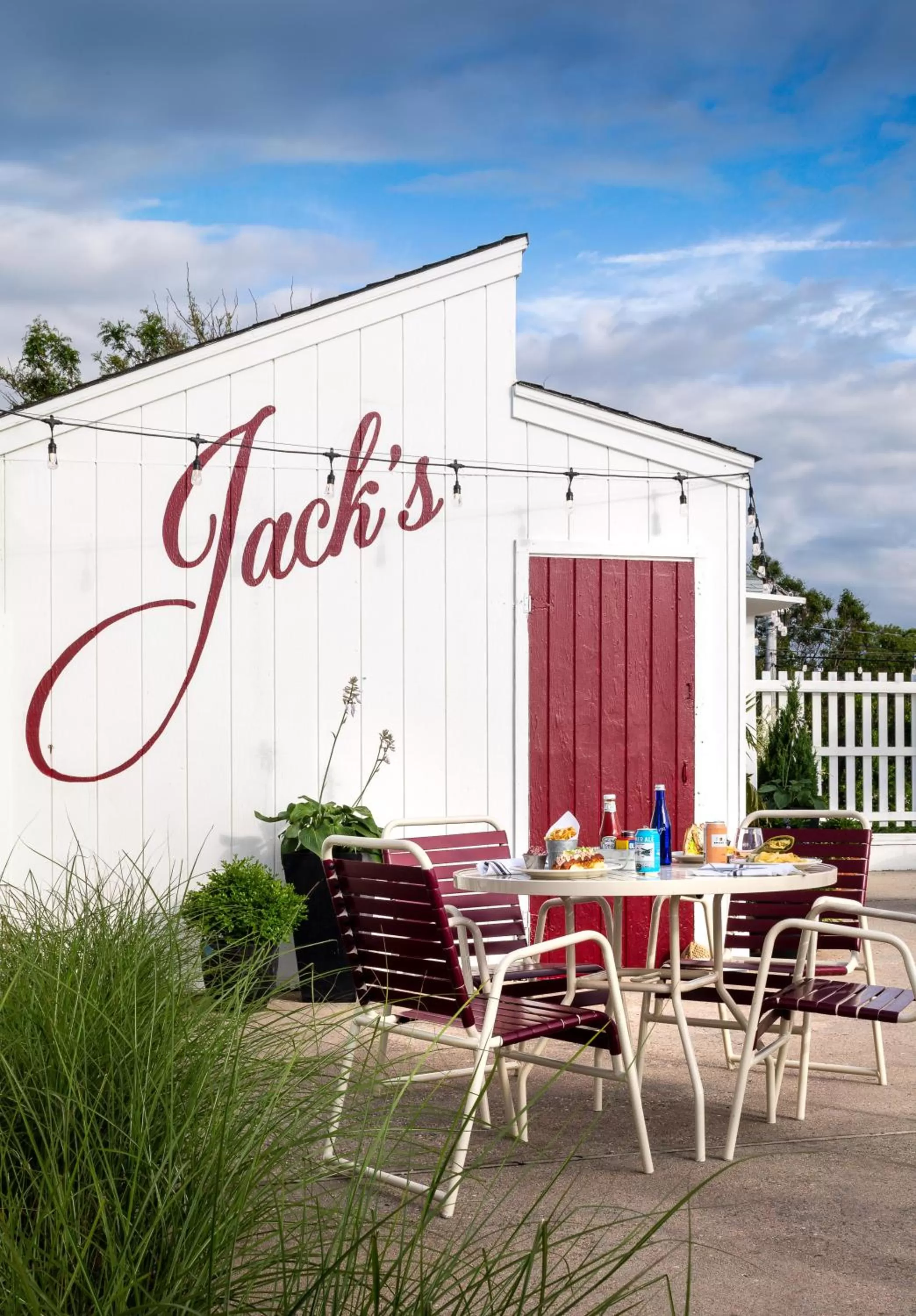 Alcoholic drinks in Sound View Greenport