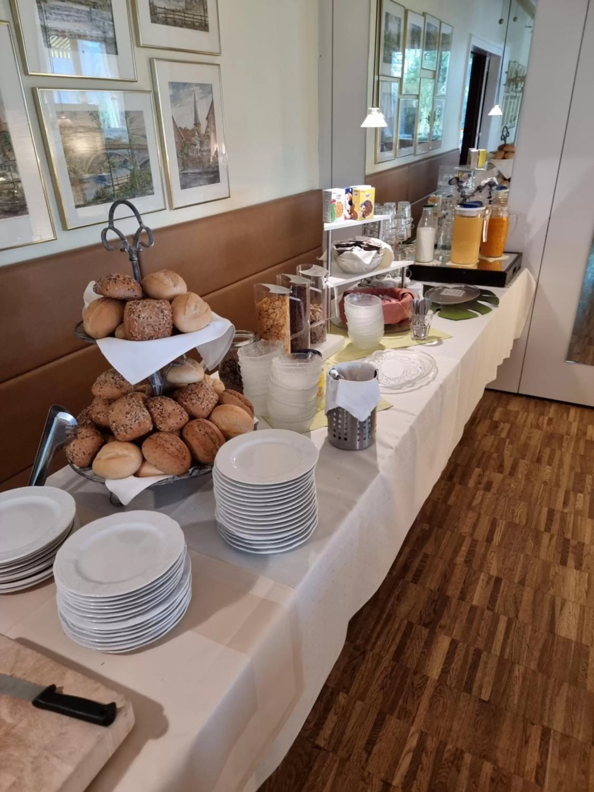 Buffet breakfast in Hotel Sonnenhof