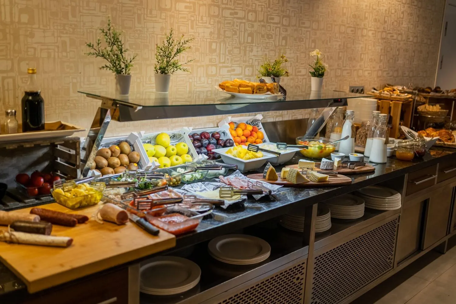 Buffet breakfast in Magnolia Hotel - Adults Only