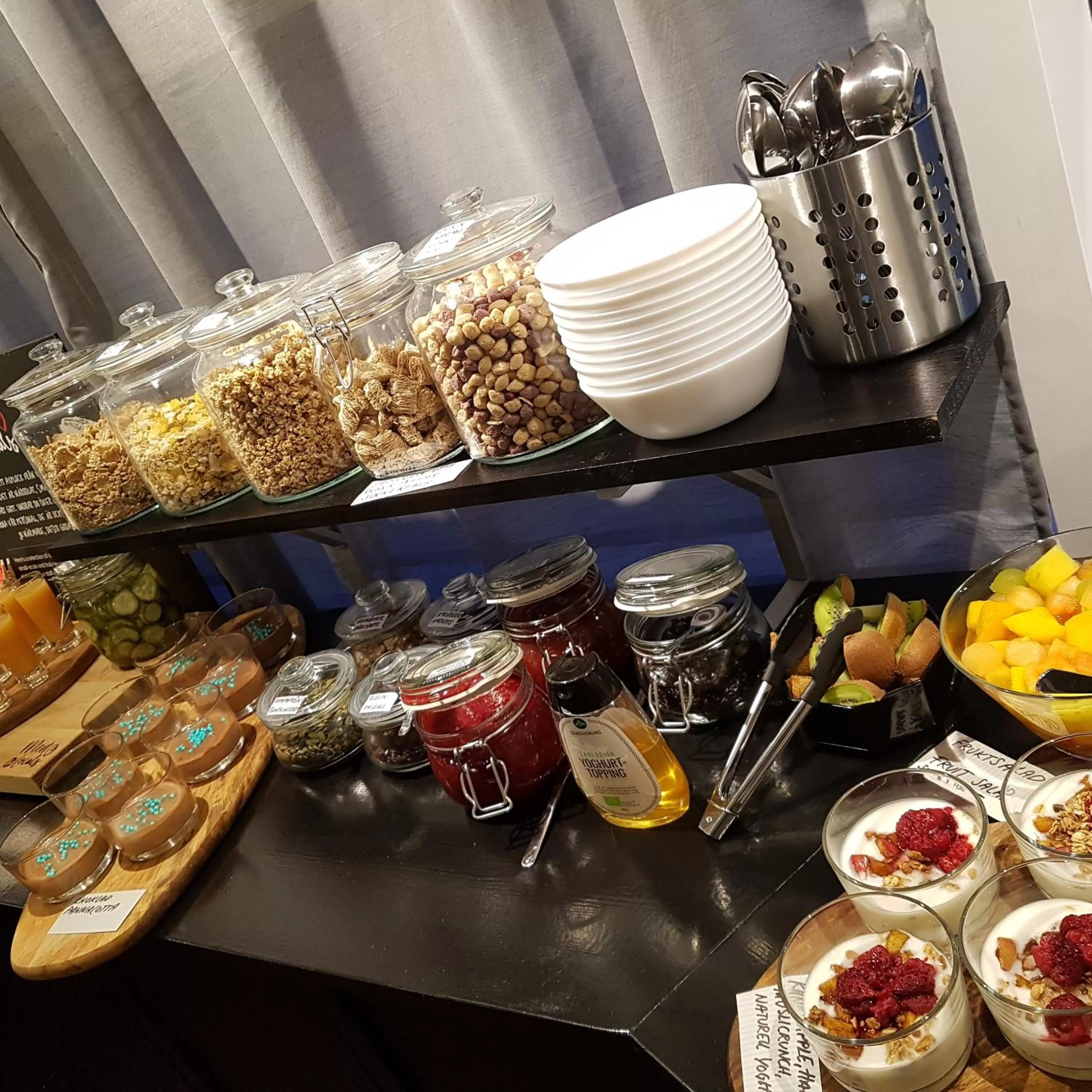 Food and drinks in Sure Hotel by Best Western Focus