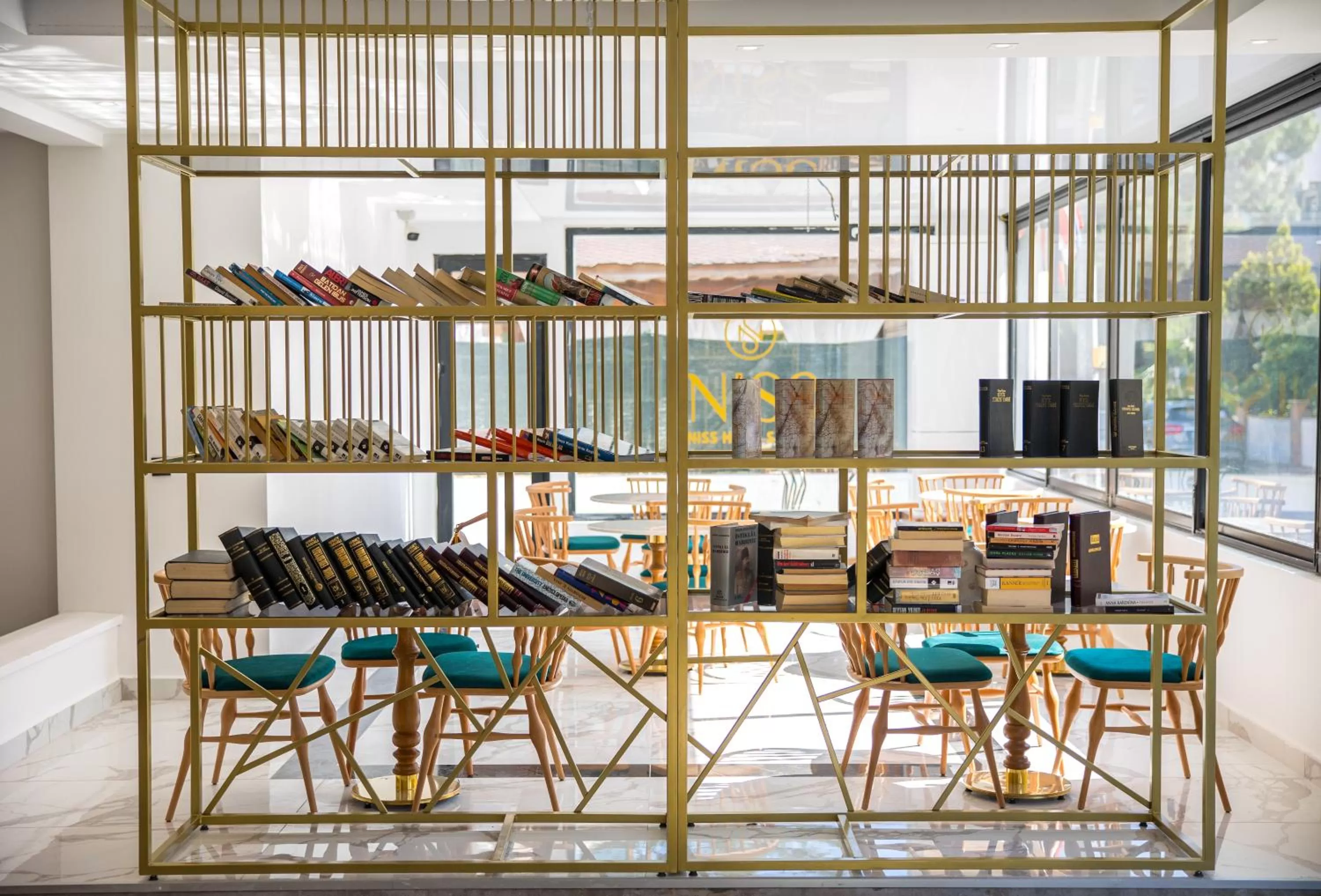 Seating area in Niss Lara Hotel