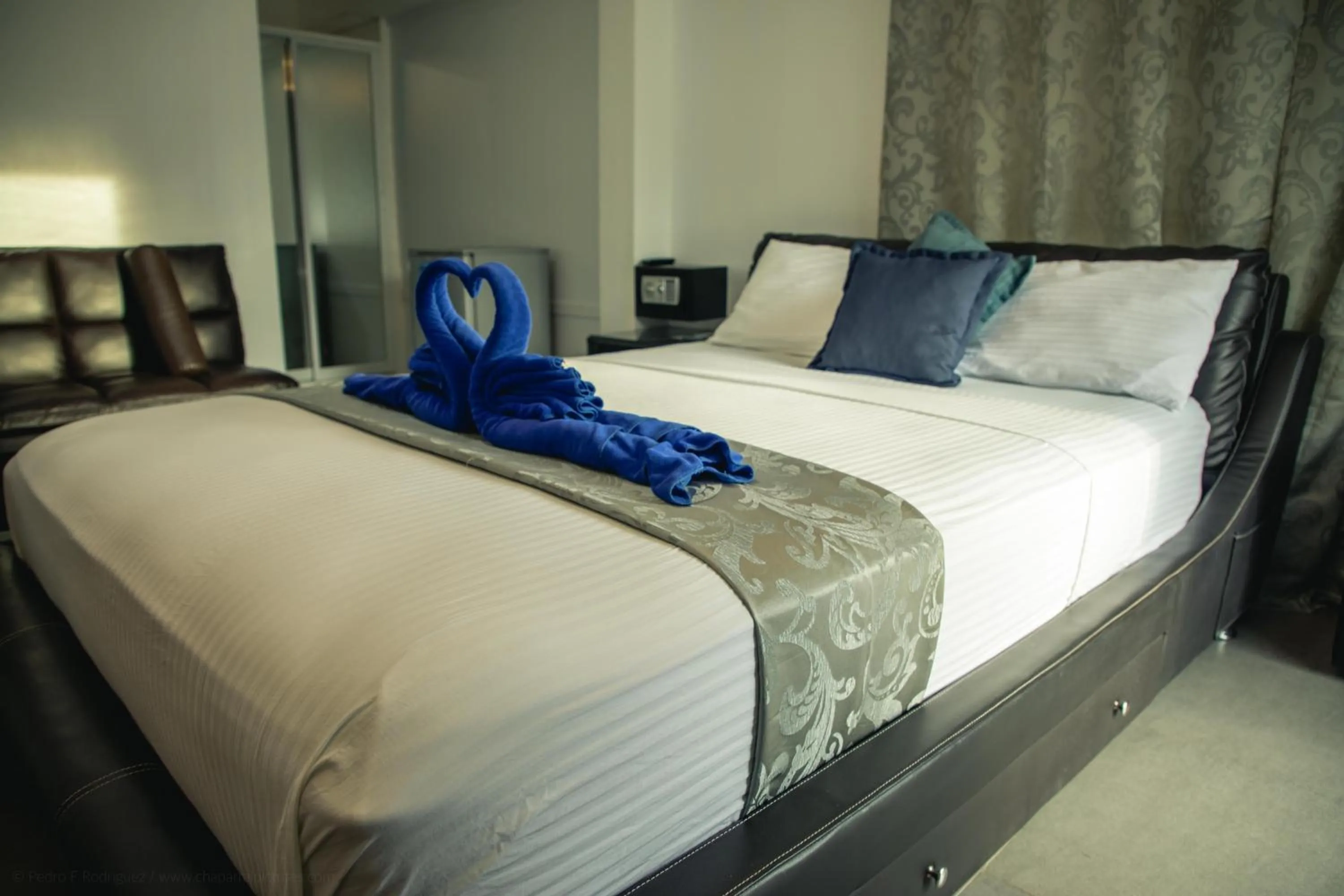 Bed in Stunning Republic