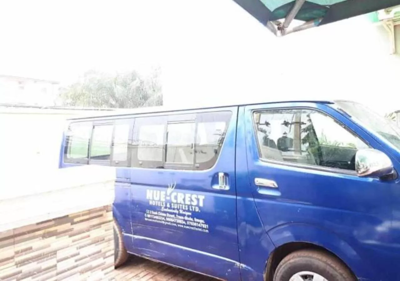 Nue-Crest Hotels & Suites