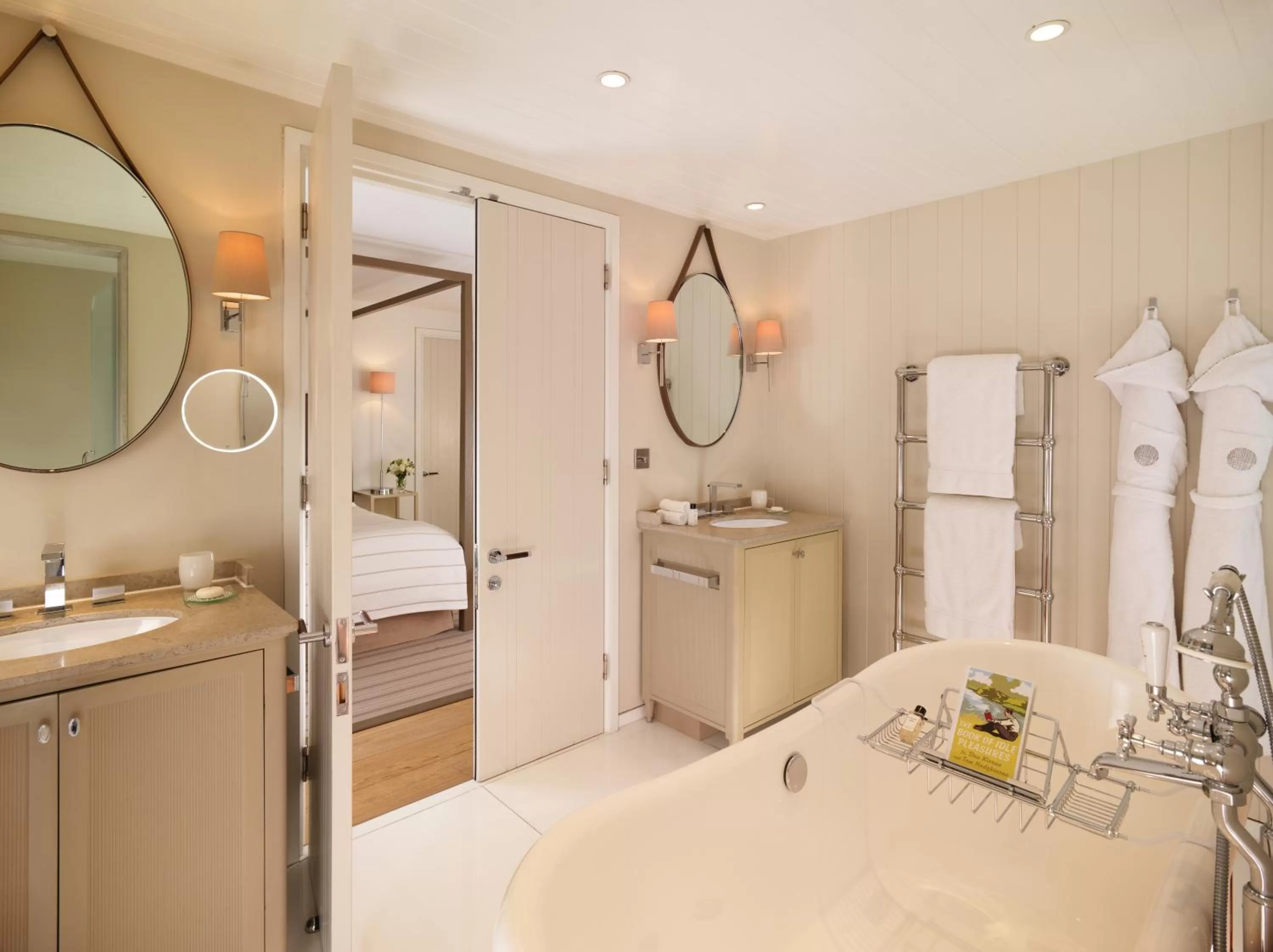 Bathroom in Coworth Park - Dorchester Collection