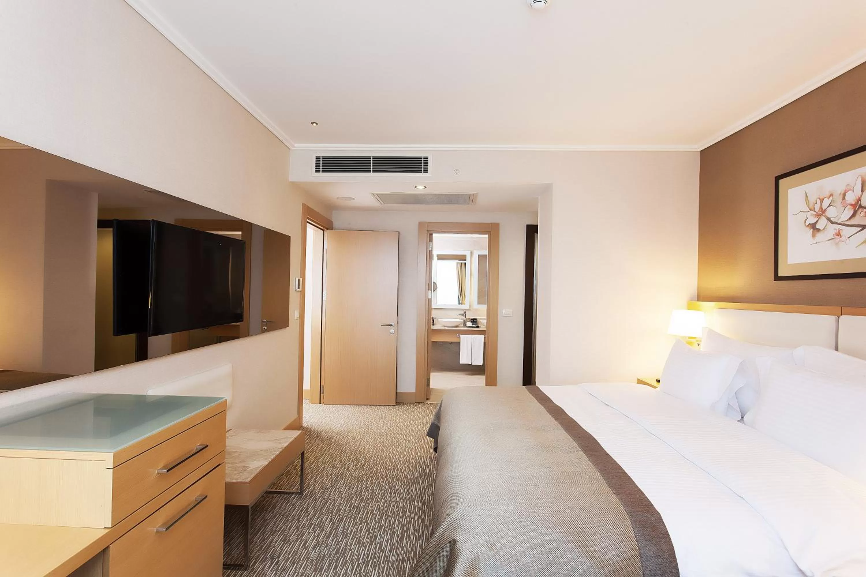 Photo of the whole room, Bed in Divan Gaziantep