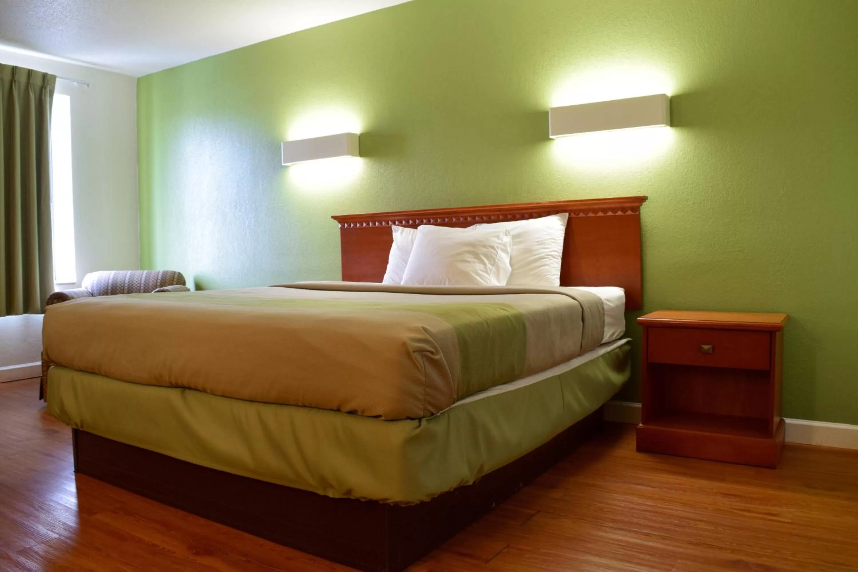 Bed in Motel 6-Springfield, OH