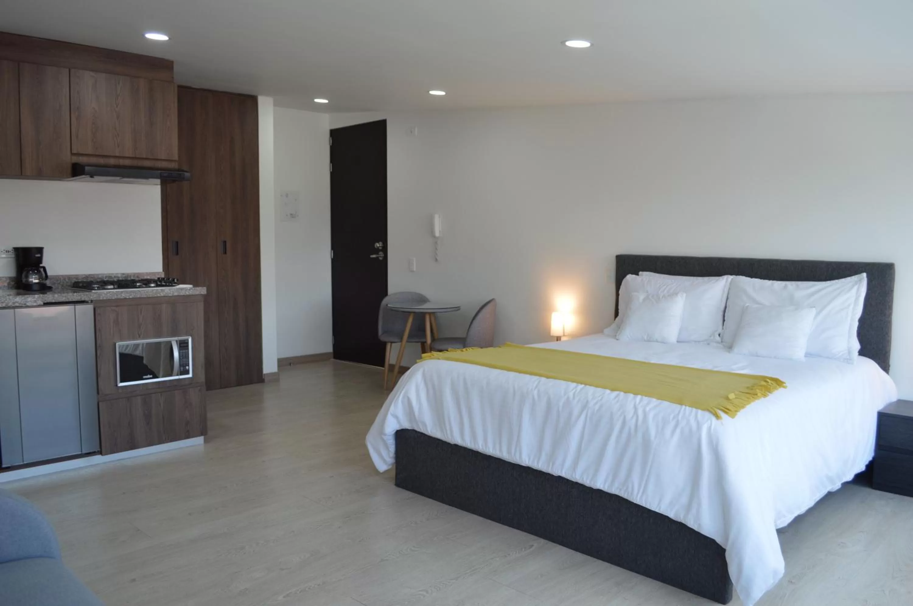 Photo of the whole room, Bed in Spacio 30