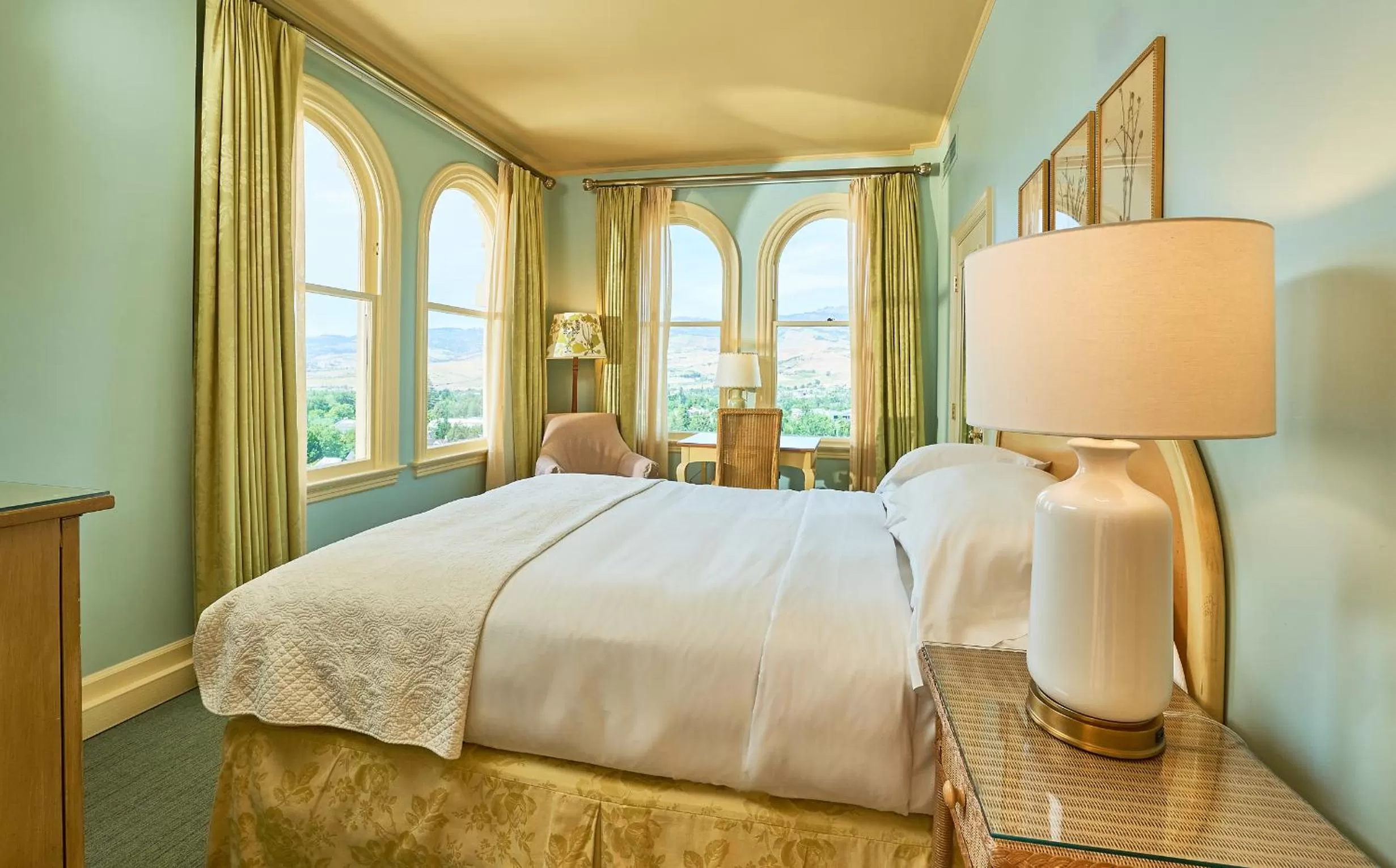 Bed in Ashland Springs Hotel