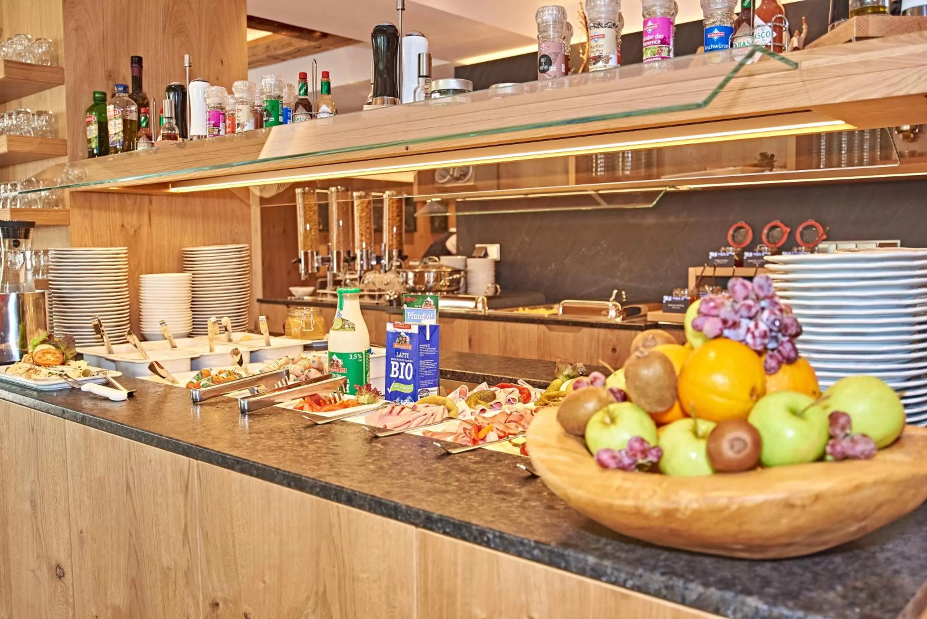 Restaurant/places to eat in Hotel Gruenberger