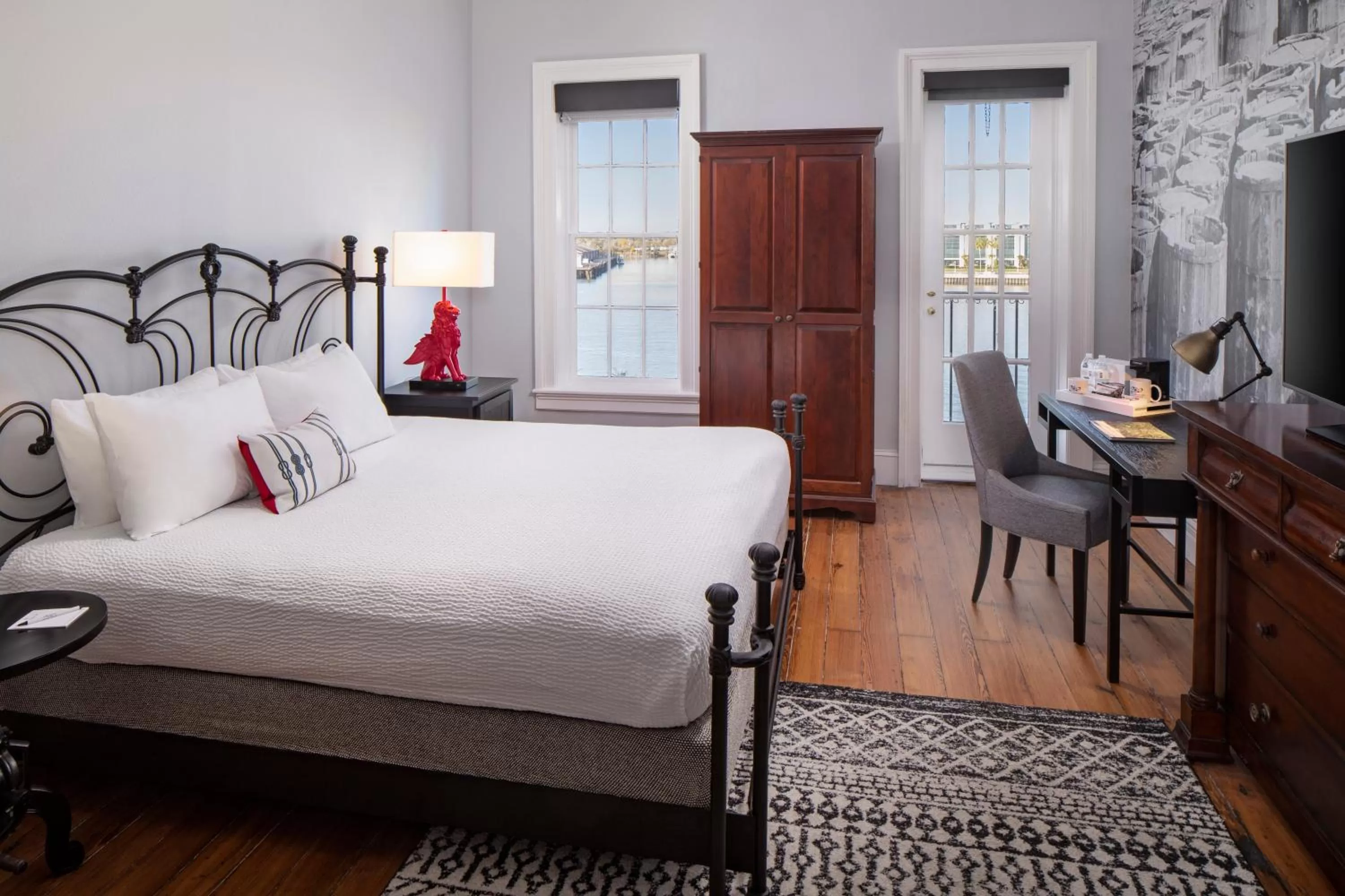 Bedroom, Bed in River Street Inn