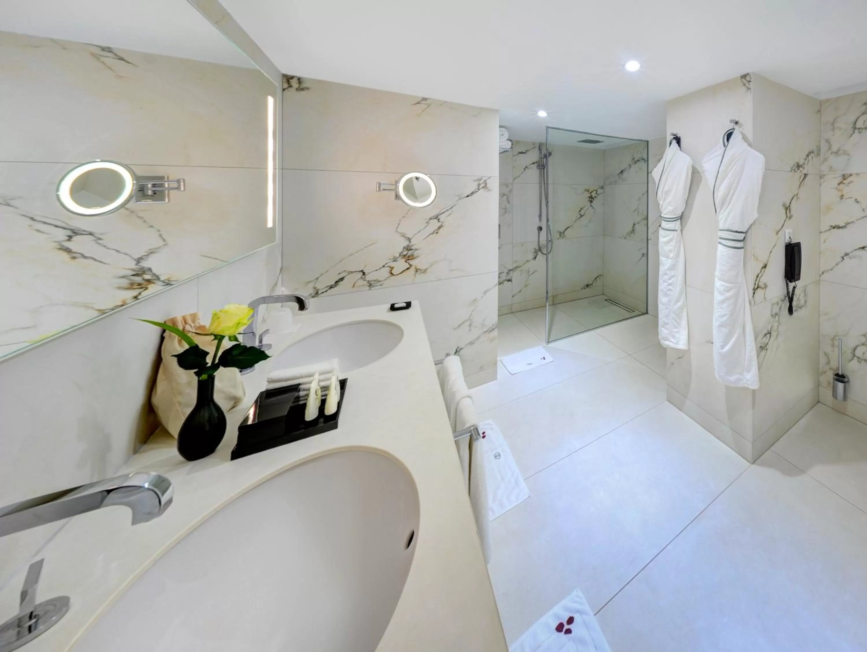 Bathroom in Sofitel Abidjan Hotel Ivoire