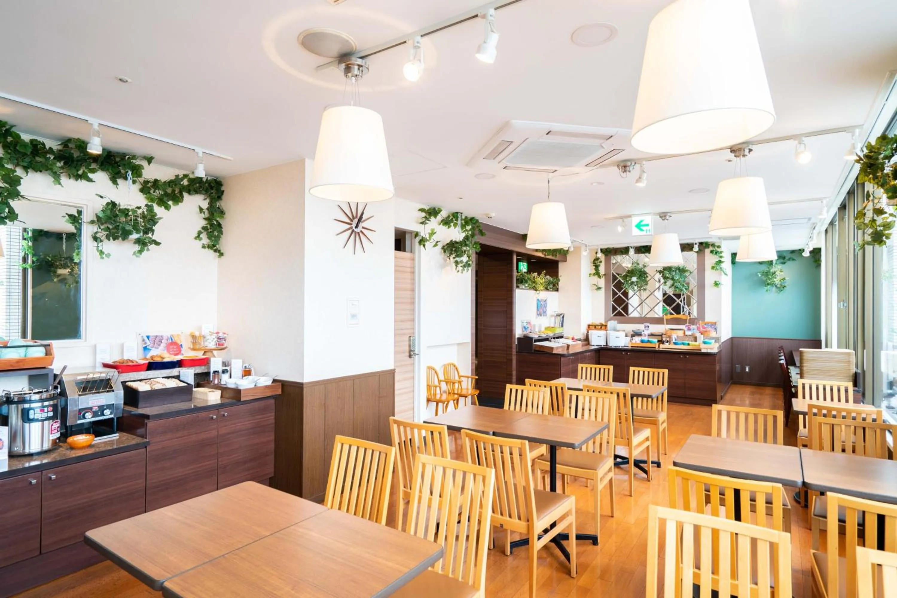 Restaurant/places to eat in Vessel Inn Yachiyo Katsudai Station