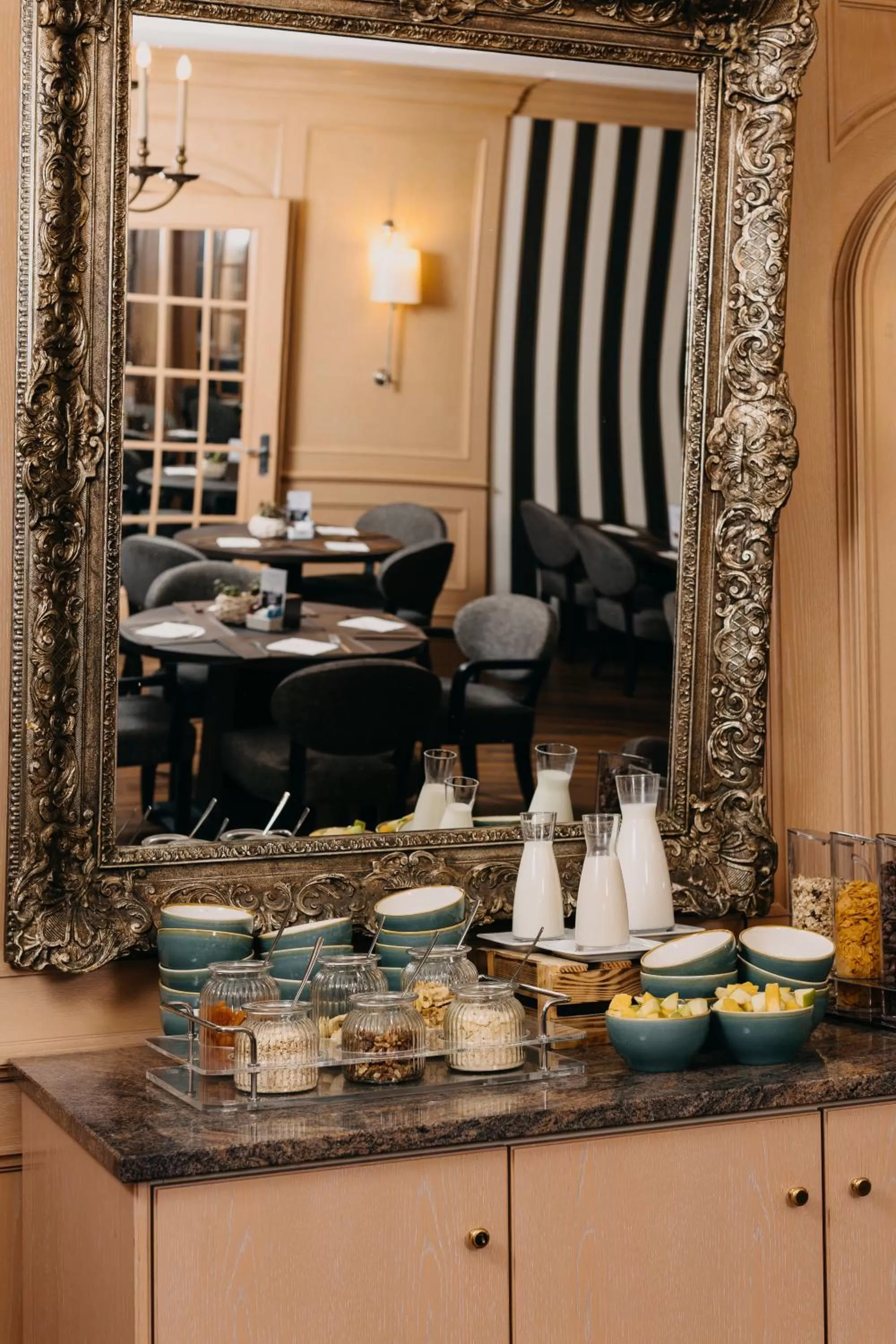 Breakfast in Hotel Forsthaus Nürnberg Fürth