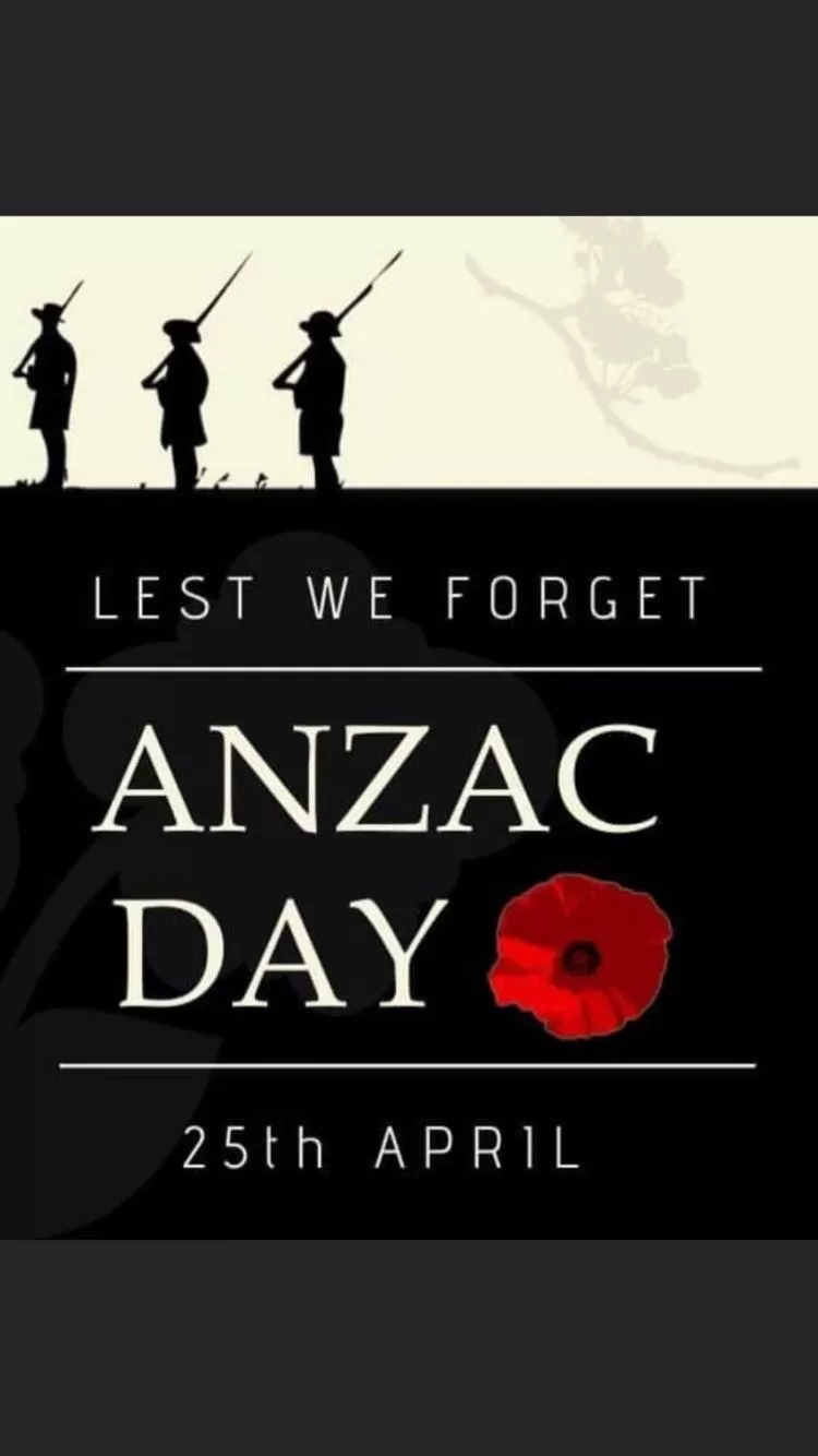 Logo/Certificate/Sign in Hotel Crowded House