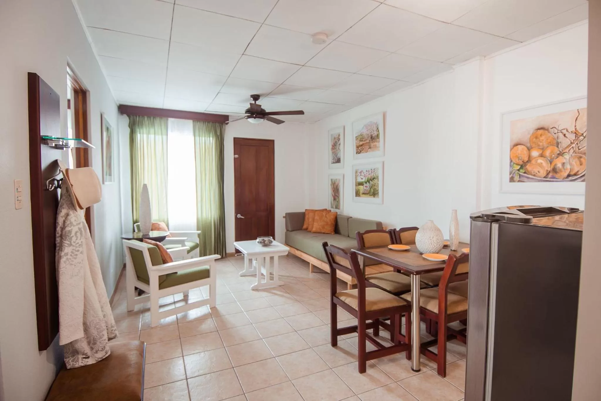 Bed in La Sabana Hotel Suites Apartments