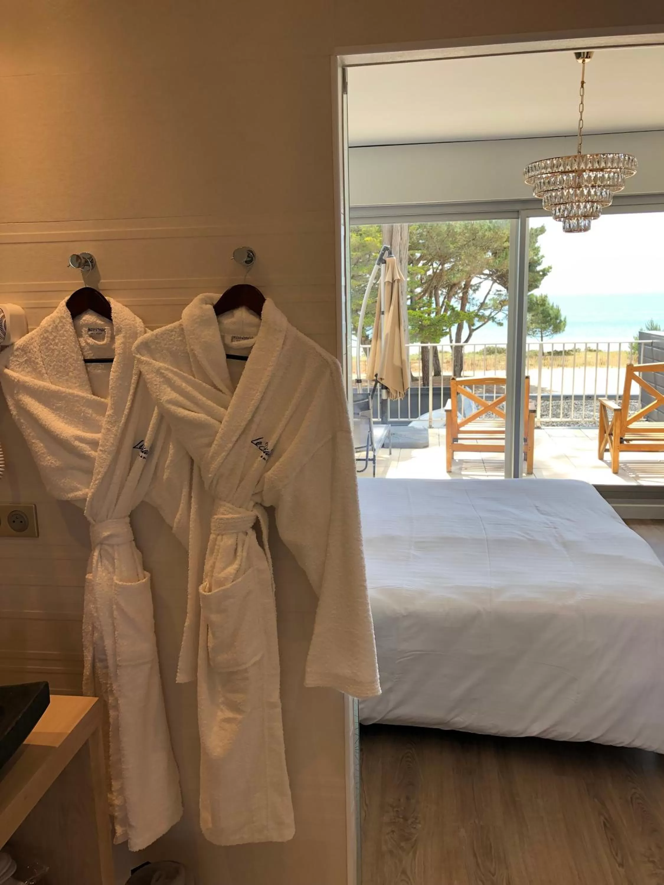 Bed in Le Diana Hôtel & Spa