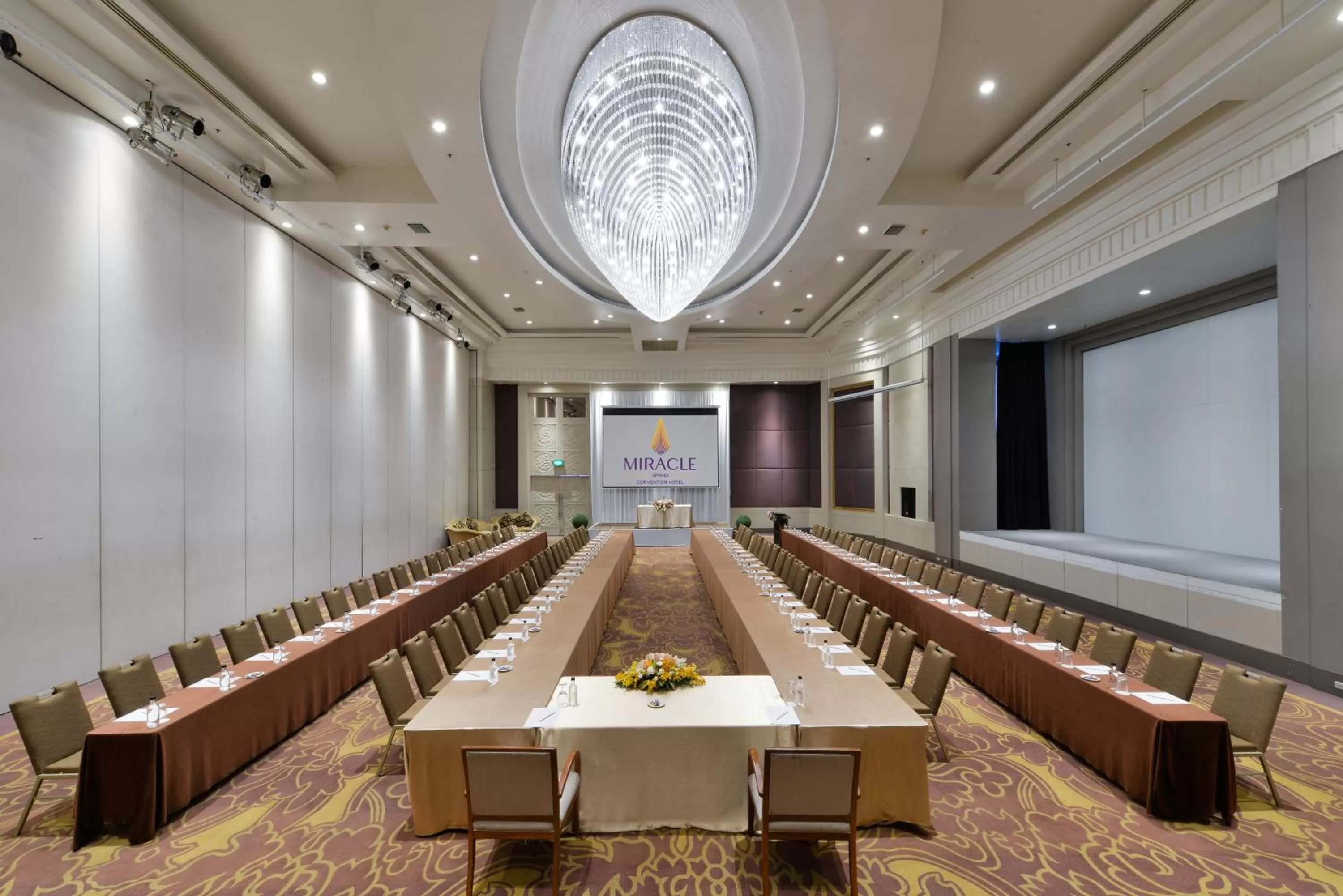 Banquet/Function facilities in Miracle Grand Convention Hotel