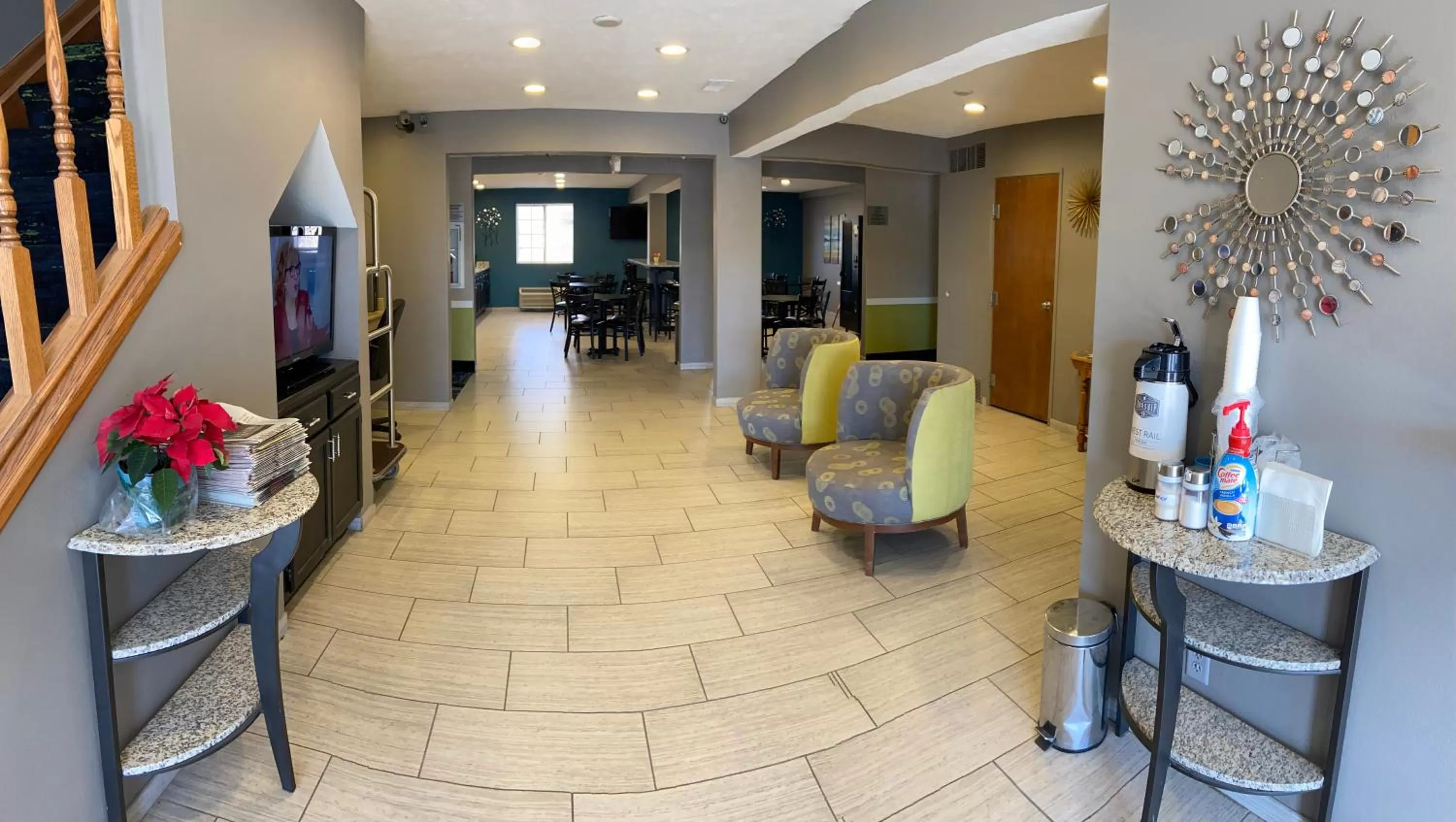 Lobby or reception in Victorian Inn