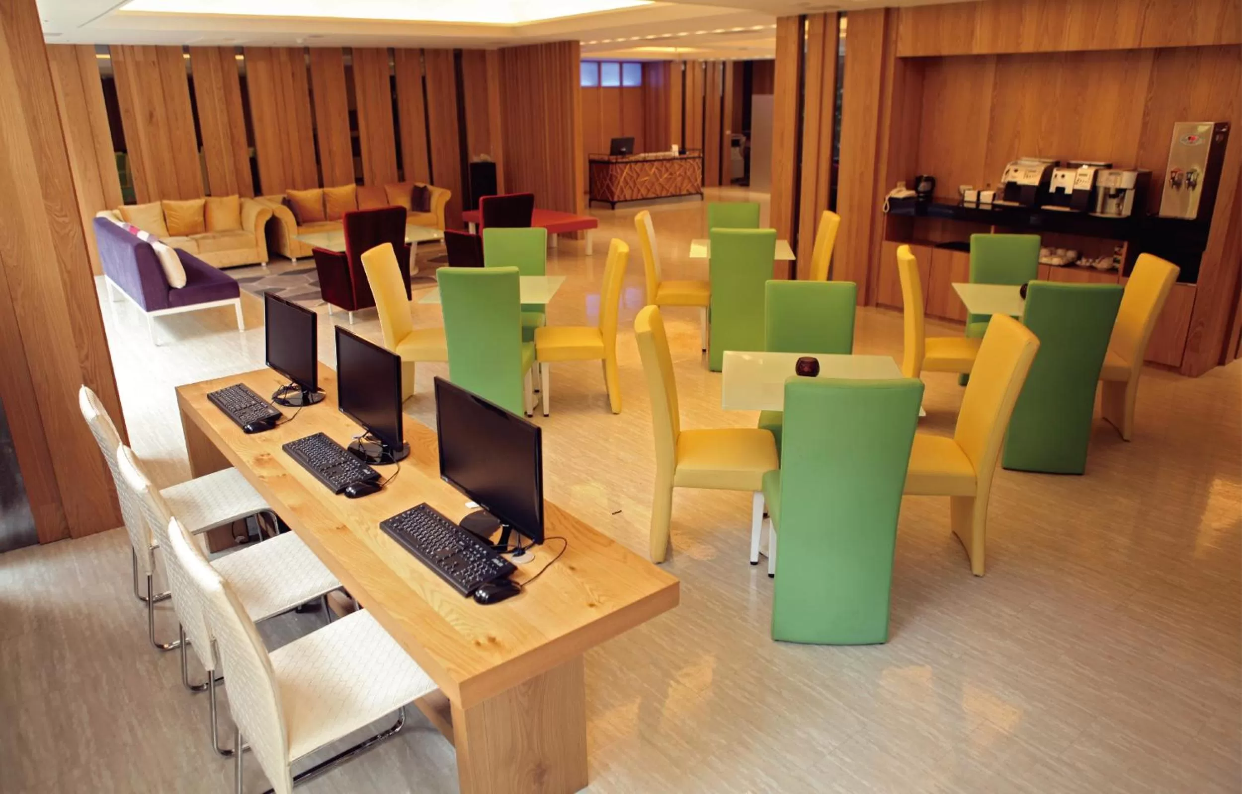 Business facilities in Century Hotel Taoyuan